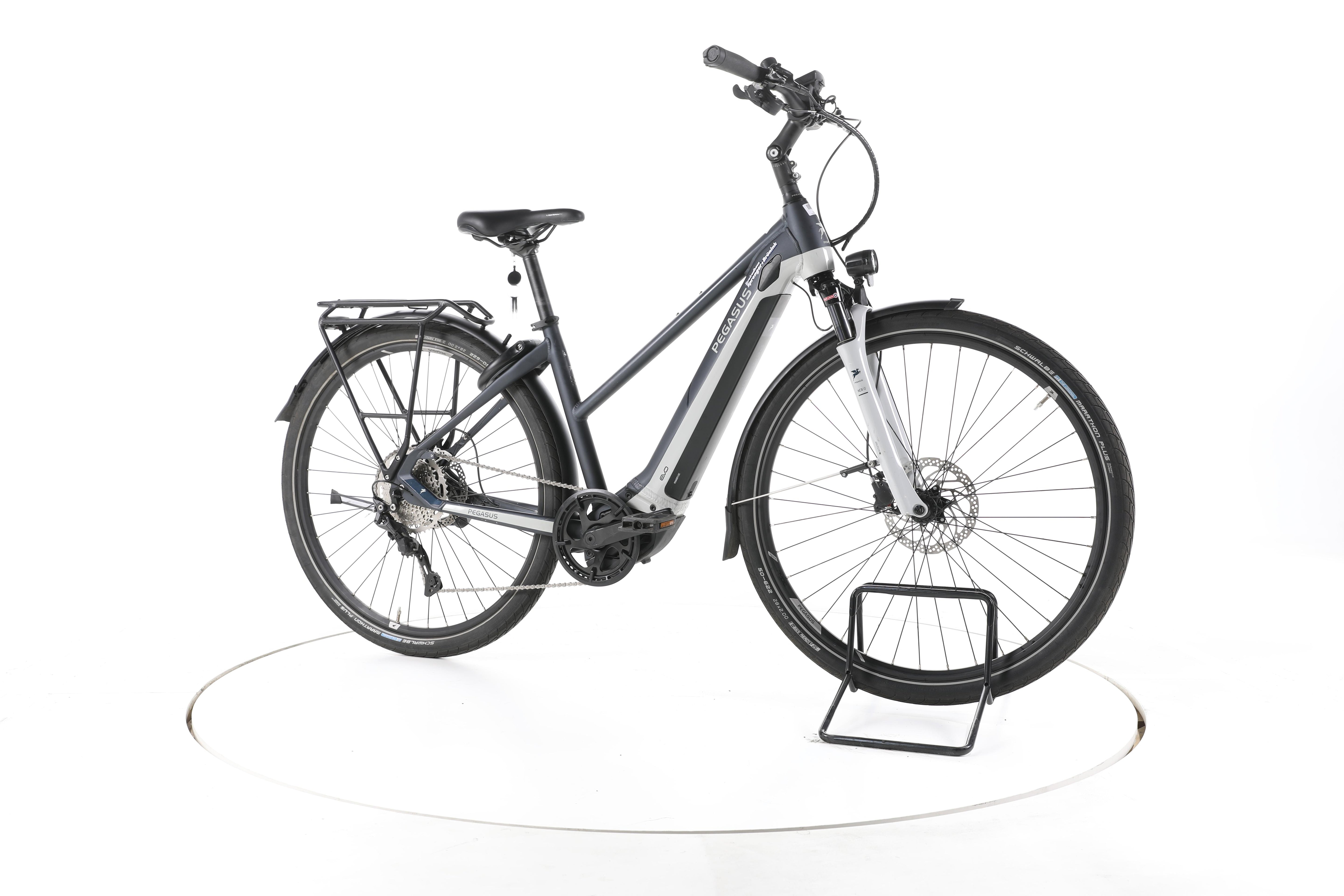 Pegasus Premio Evo 10 Lite Trekking E-Bike - Image 2