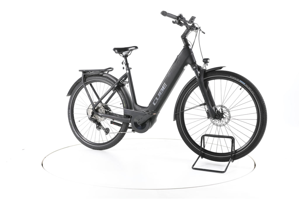 Cube Touring Hybrid Pro Trekking E-Bike Tiefeinsteiger 2023 - Image 2
