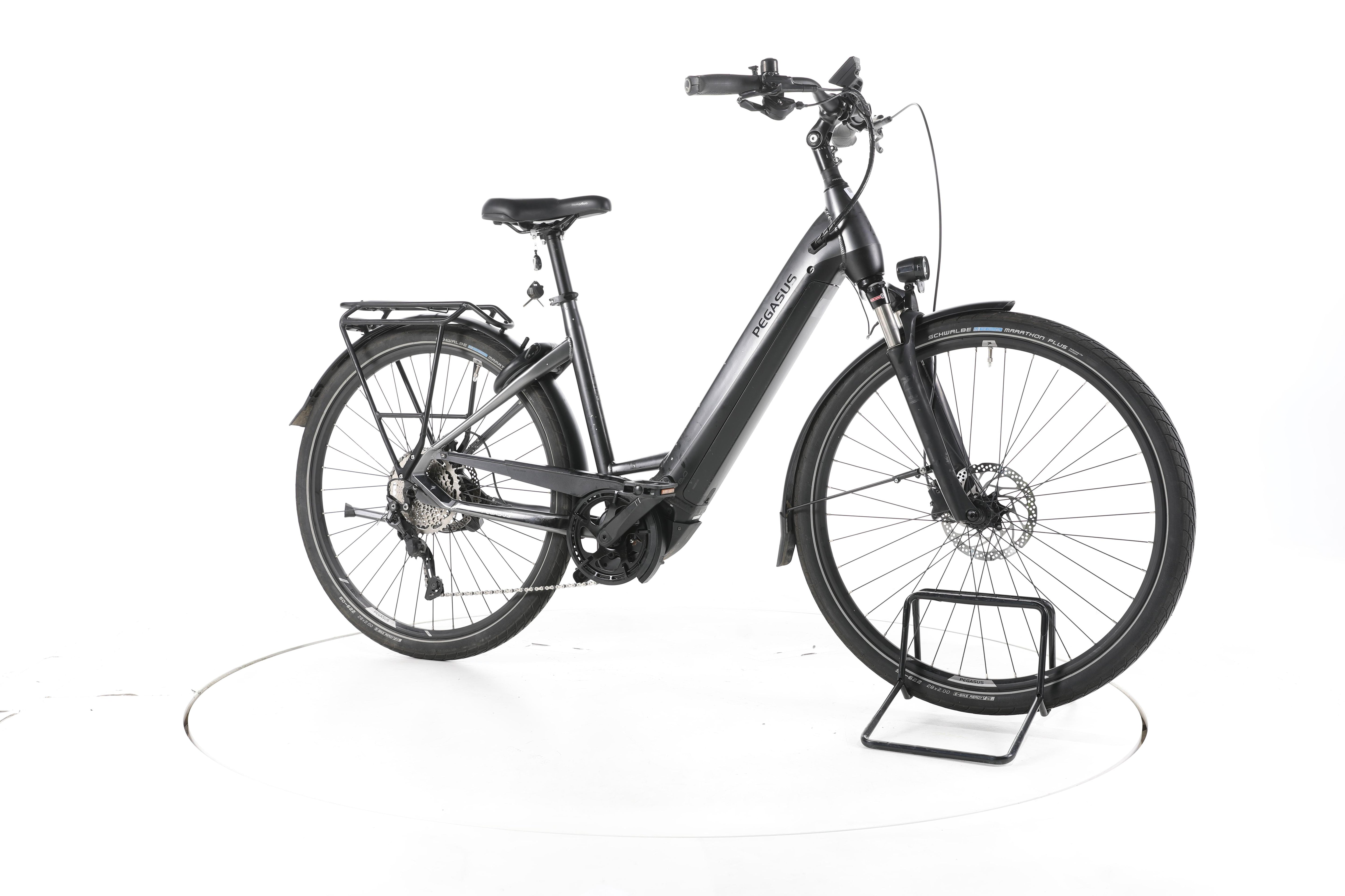 Pegasus Premio Evo 10 Lite Trekking E-Bike Tiefeinsteiger - Image 2