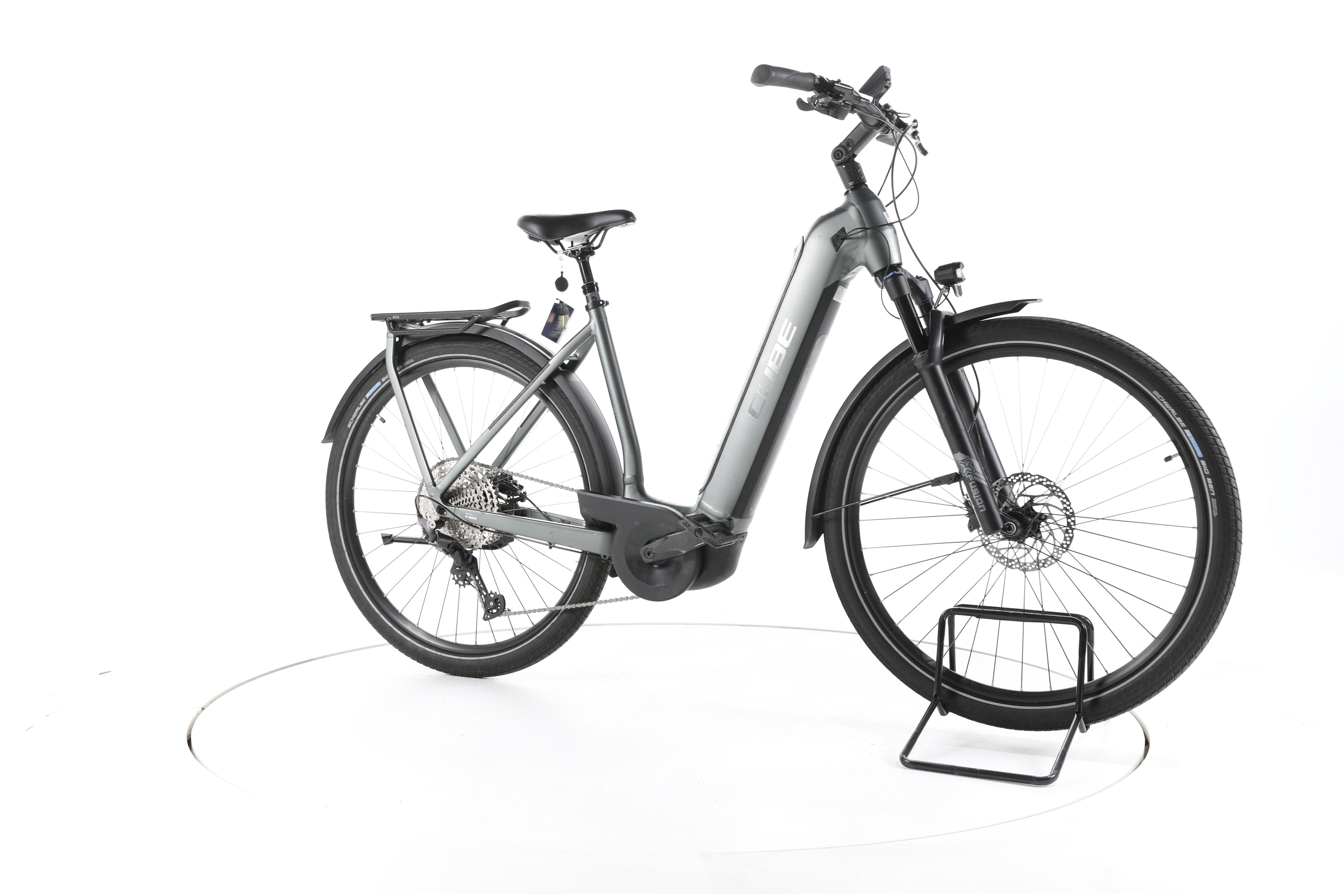 Cube Kathmandu Hybrid Pro Trekking E-Bike Tiefeinsteiger 2023 - Image 2