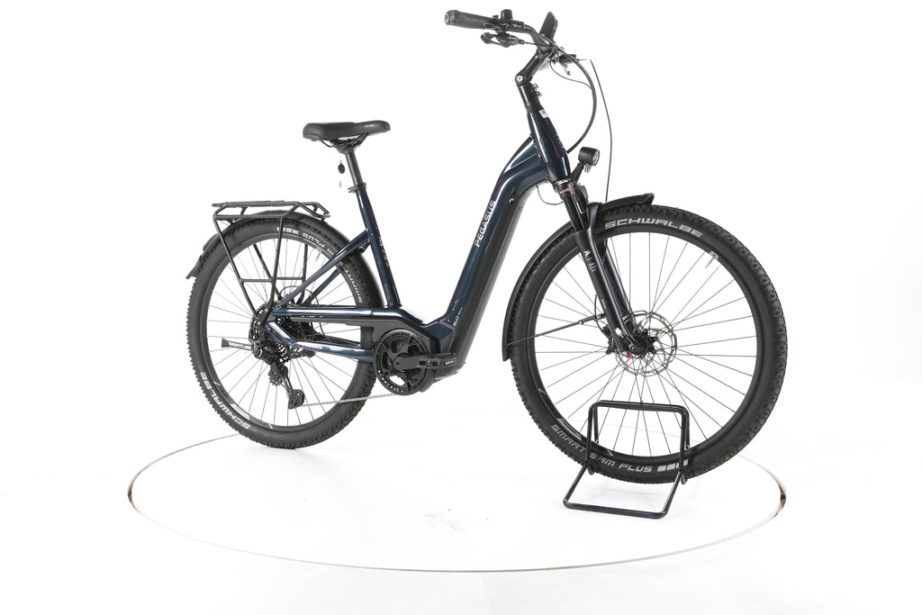 Pegasus Premio EVO 11 " 40 Years" Trekking E-Bike Tiefeinsteiger - Image 2