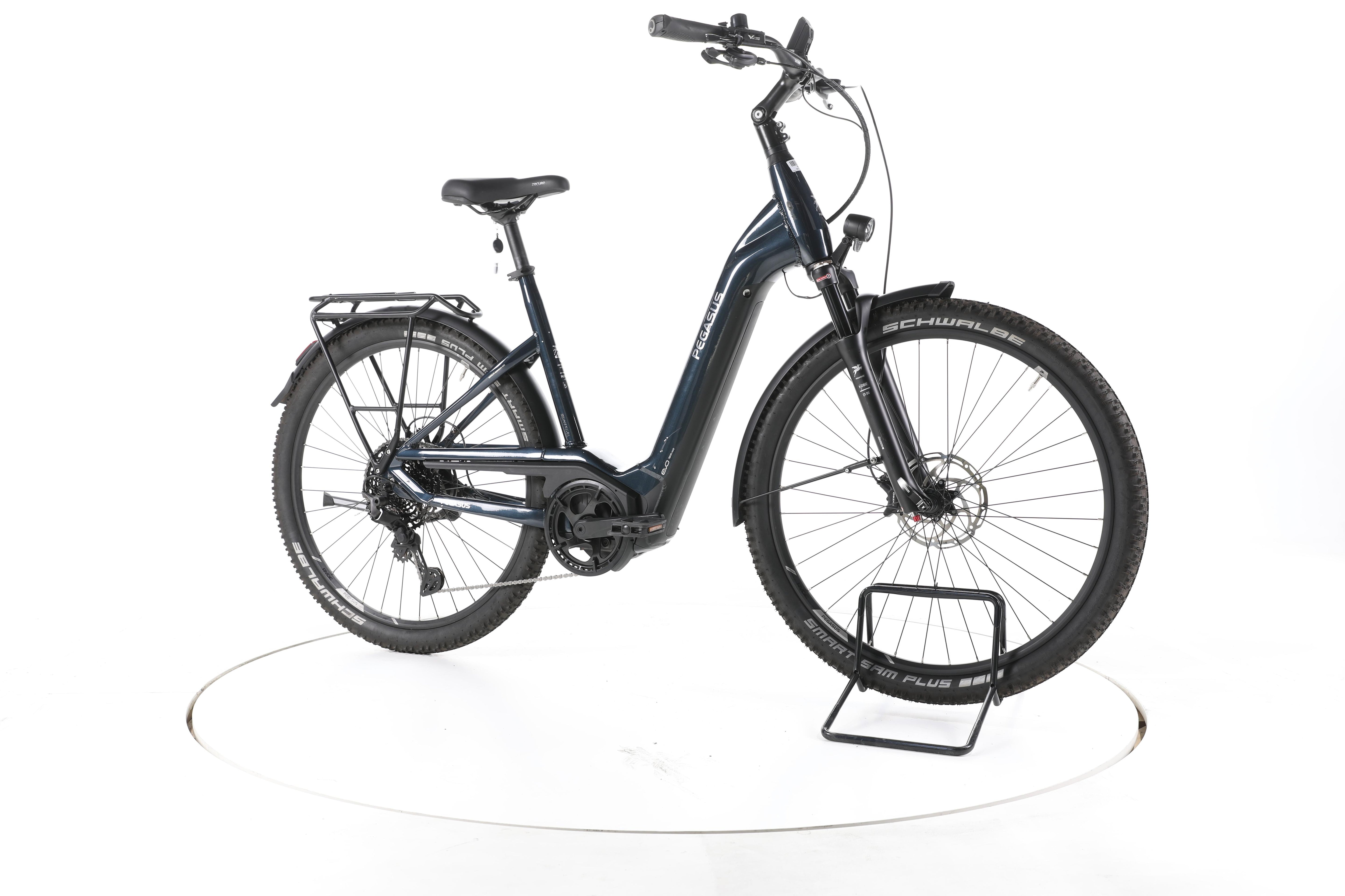 Pegasus Premio EVO 11 " 40 Years" Trekking E-Bike Tiefeinsteiger - Image 2