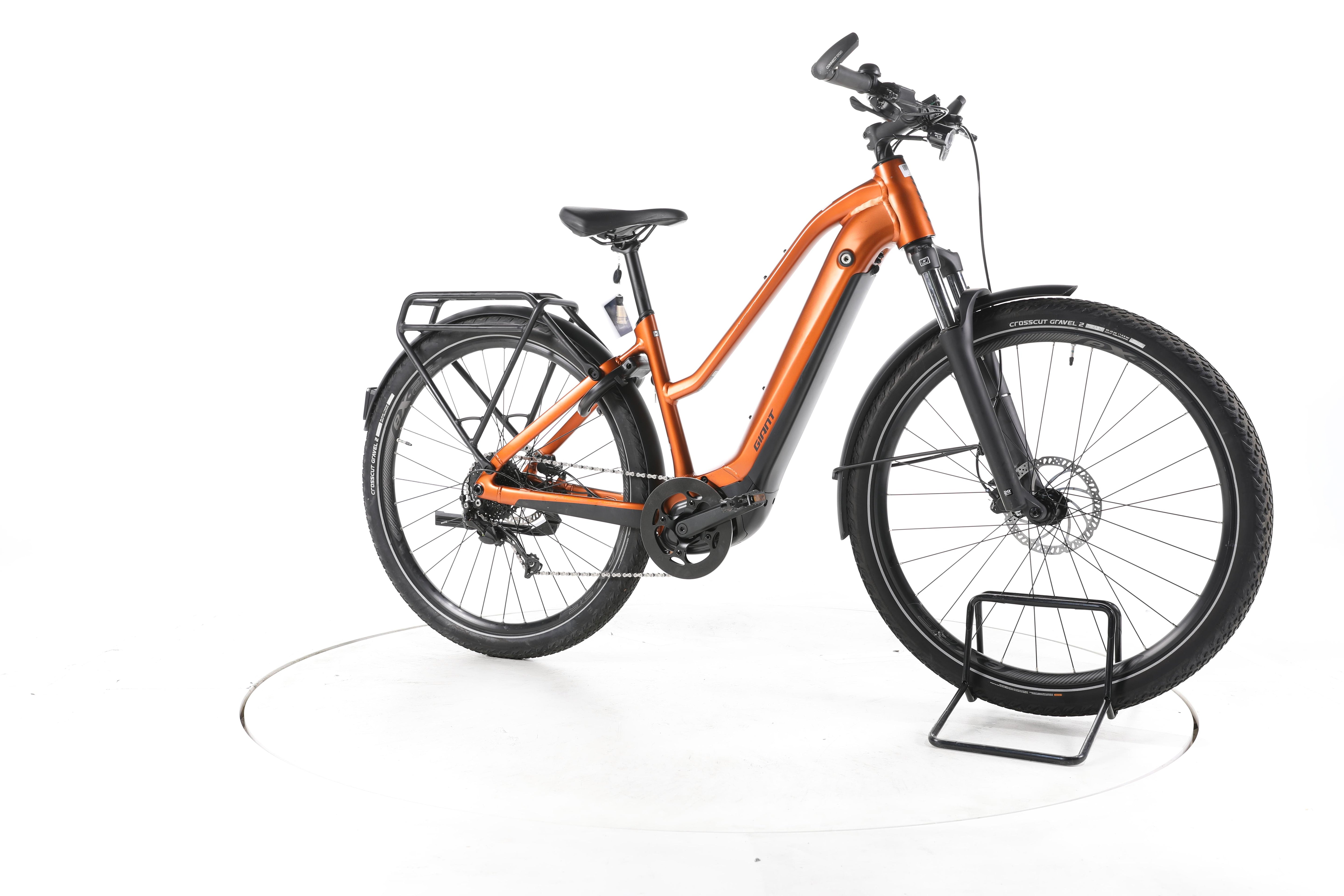 Giant Explore E+ 2 STA Trekking E-Bike - Image 2