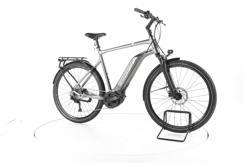 Giant Explore E+ 3 Trekking E-Bike - Image 2