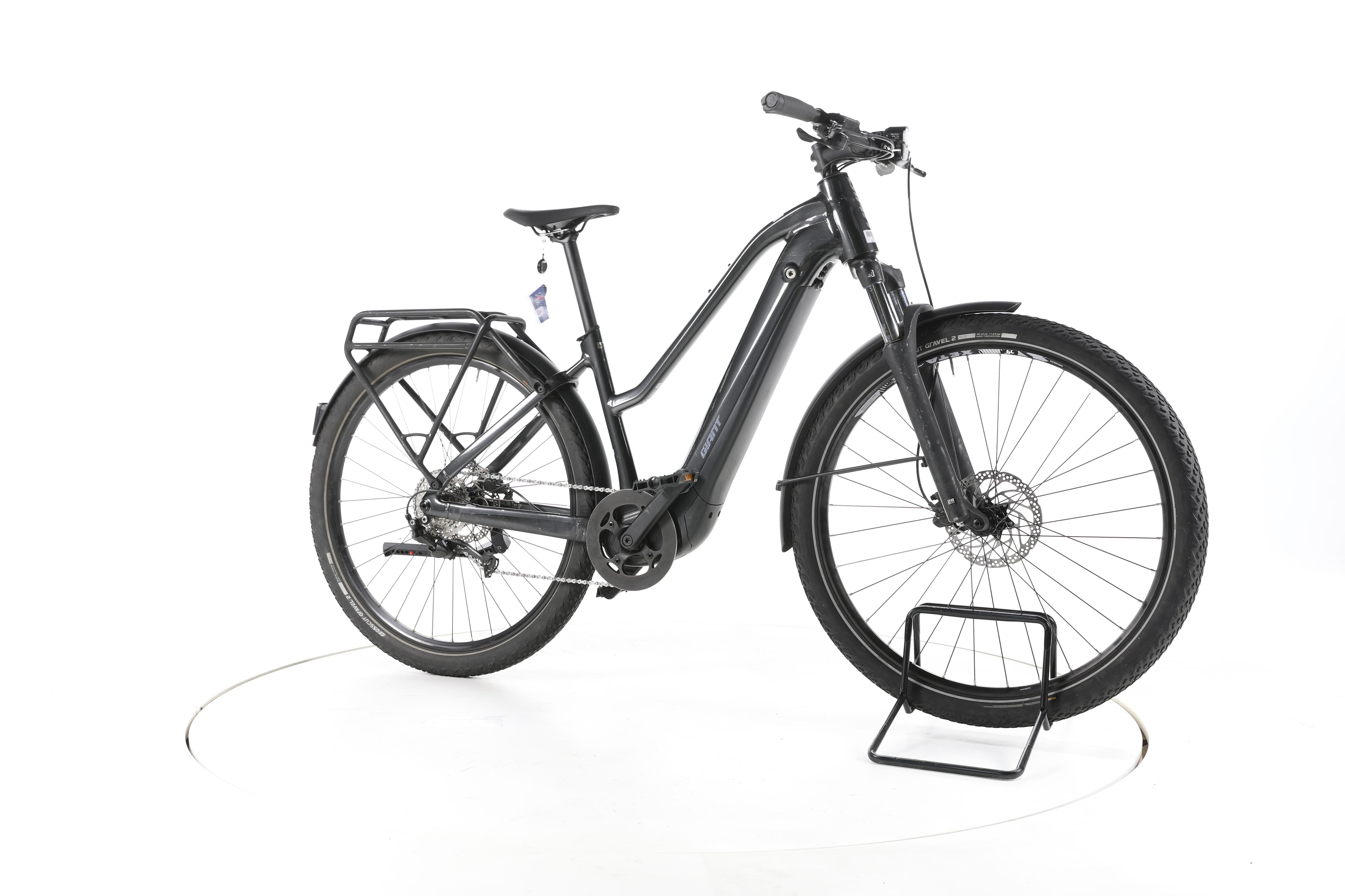Giant Explore E+ 2 Trekking E-Bike - Image 2