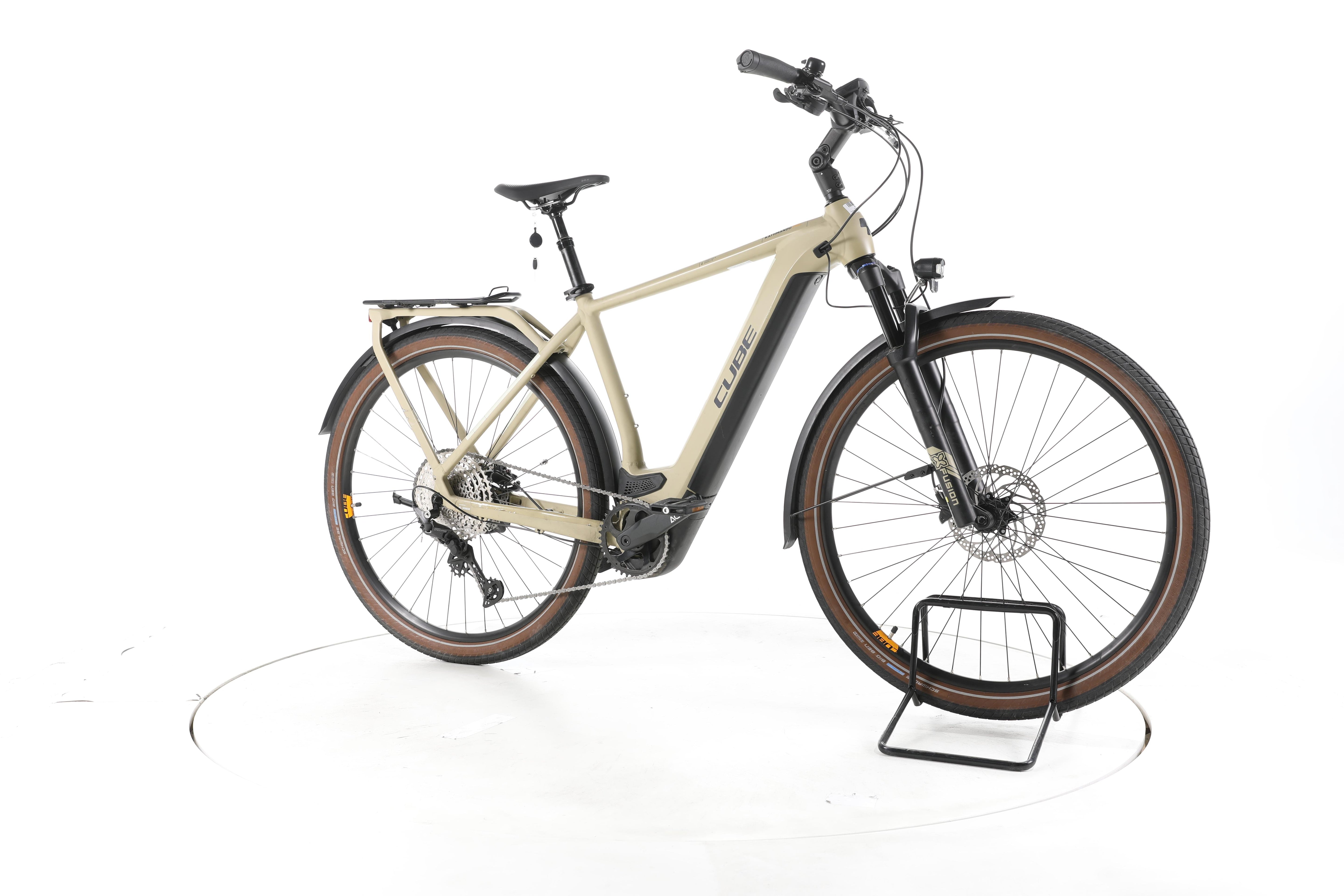 Cube Kathmandu Hybrid Pro Trekking E-Bike - Image 2