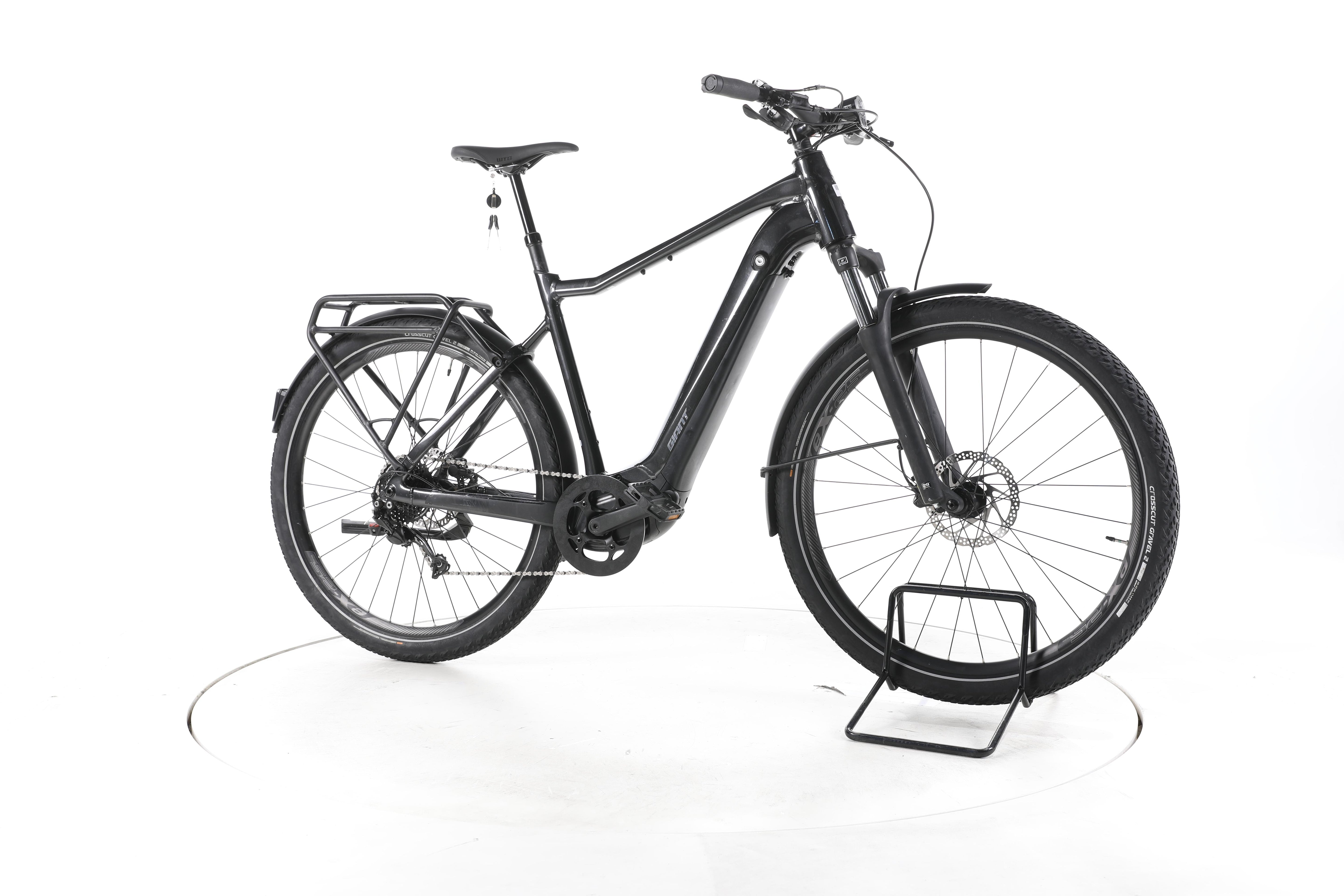 Giant Explore E+2 Trekking E-Bike - Image 2