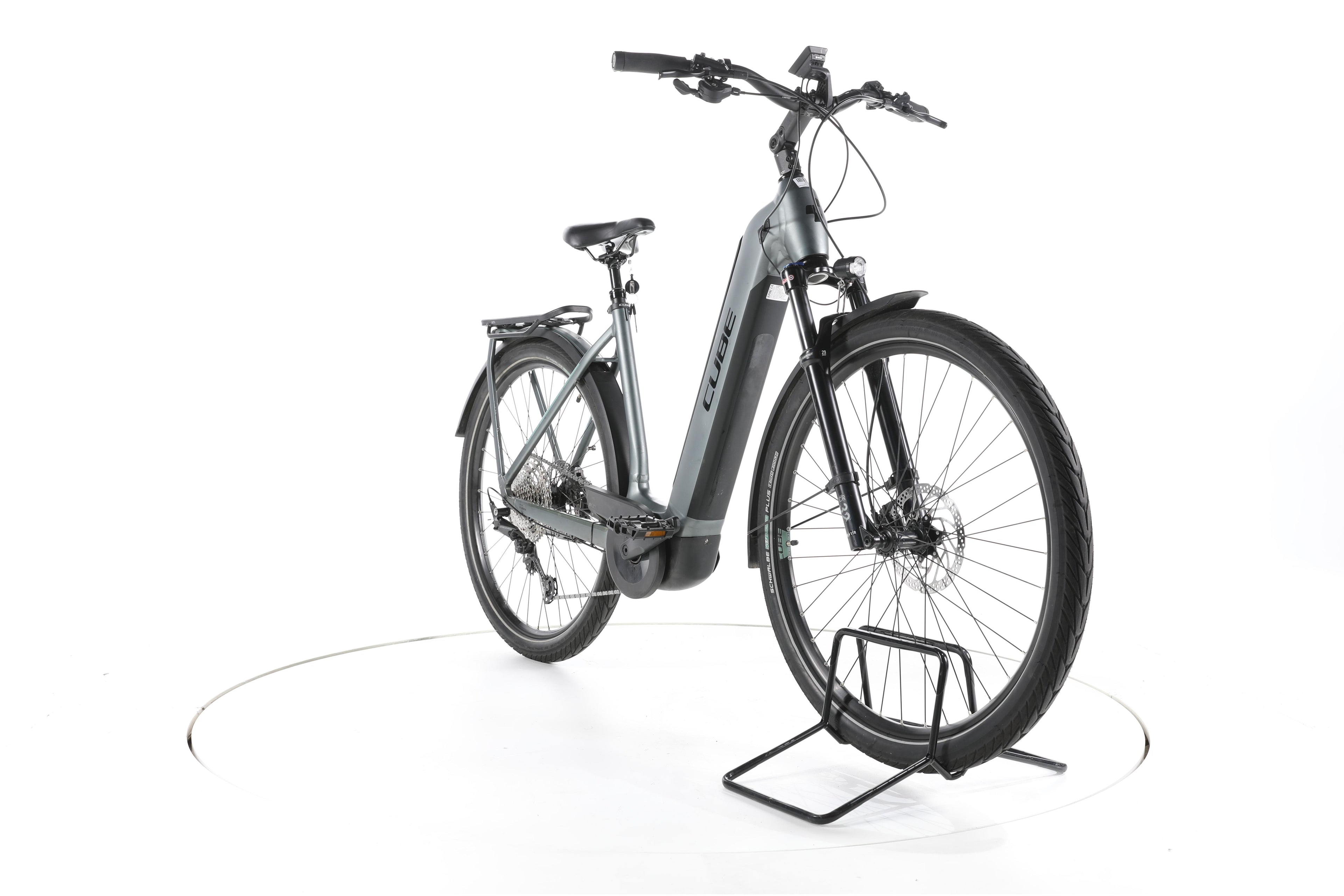 Cube Kathmandu Hybrid EXC Trekking E-Bike Tiefeinsteiger - Image 3