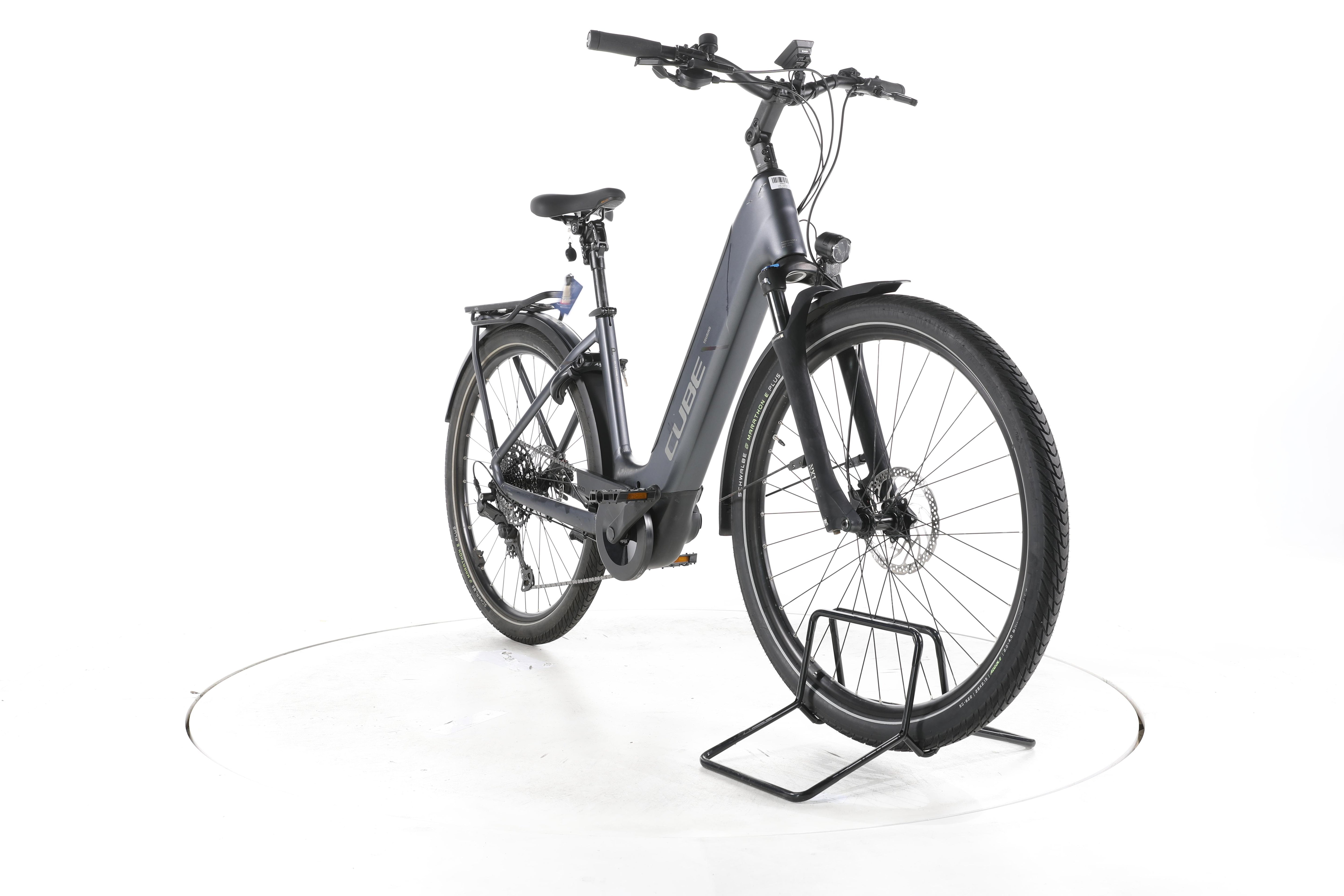 Cube Touring Pro Trekking E-Bike Tiefeinsteiger 2024 - Image 3