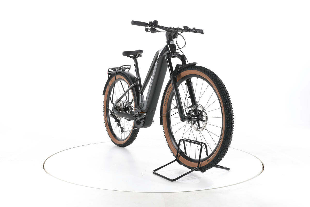 Cube Reaction Hybrid SLT Trekking E-Bike - Image 3