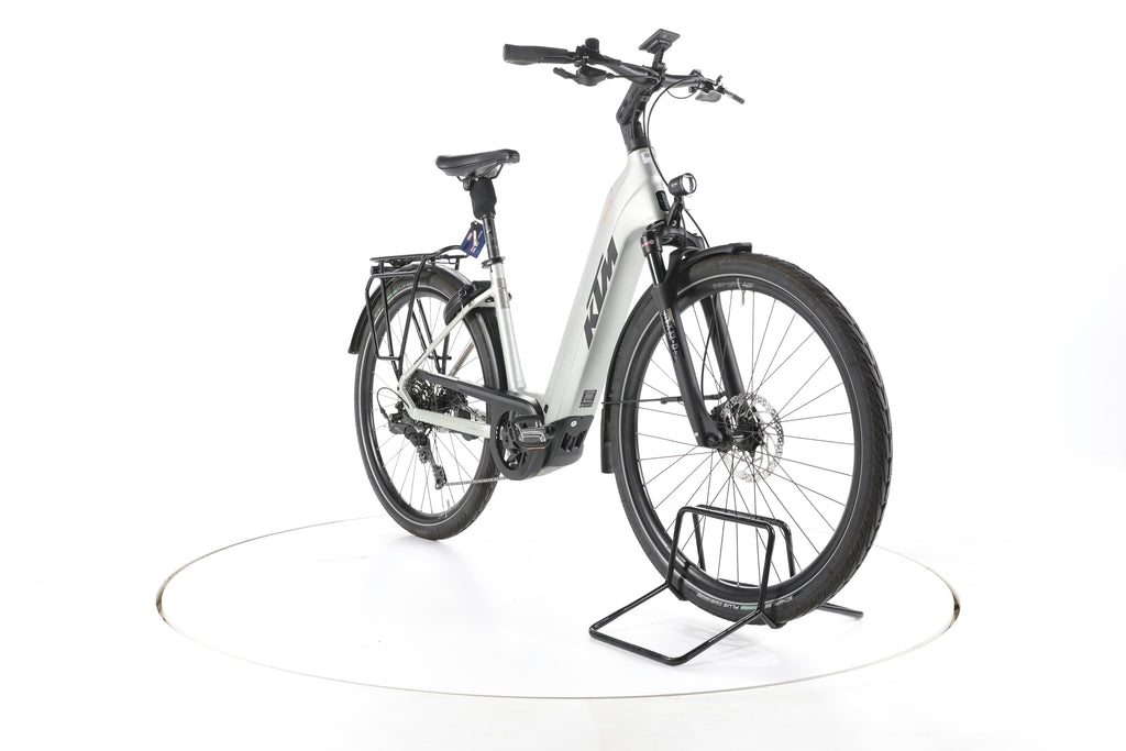 KTM Magic Pro Trekking E-Bike Tiefeinsteiger 2025 - Image 3