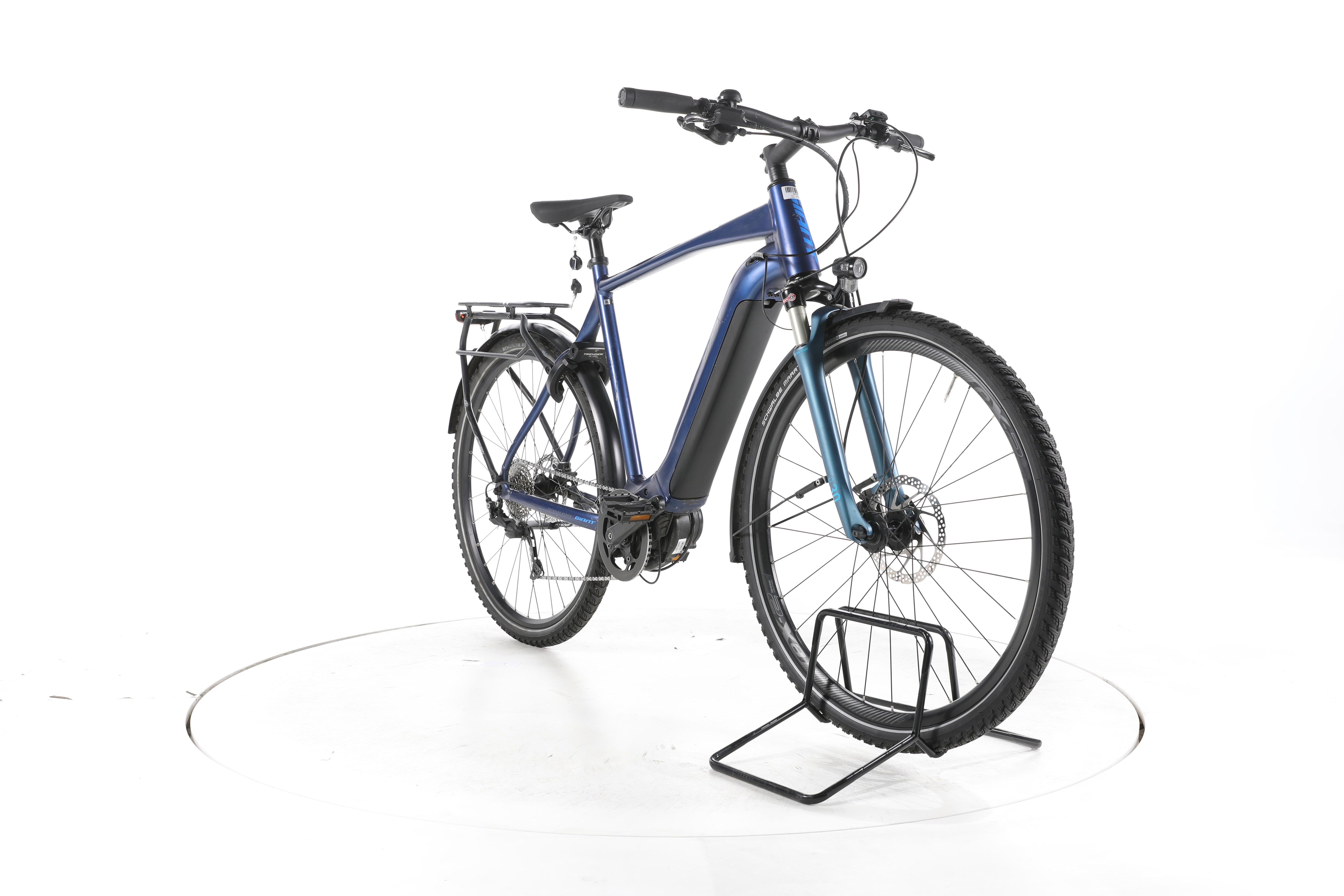 Giant Explore E+ 2 Trekking E-Bike - Image 3