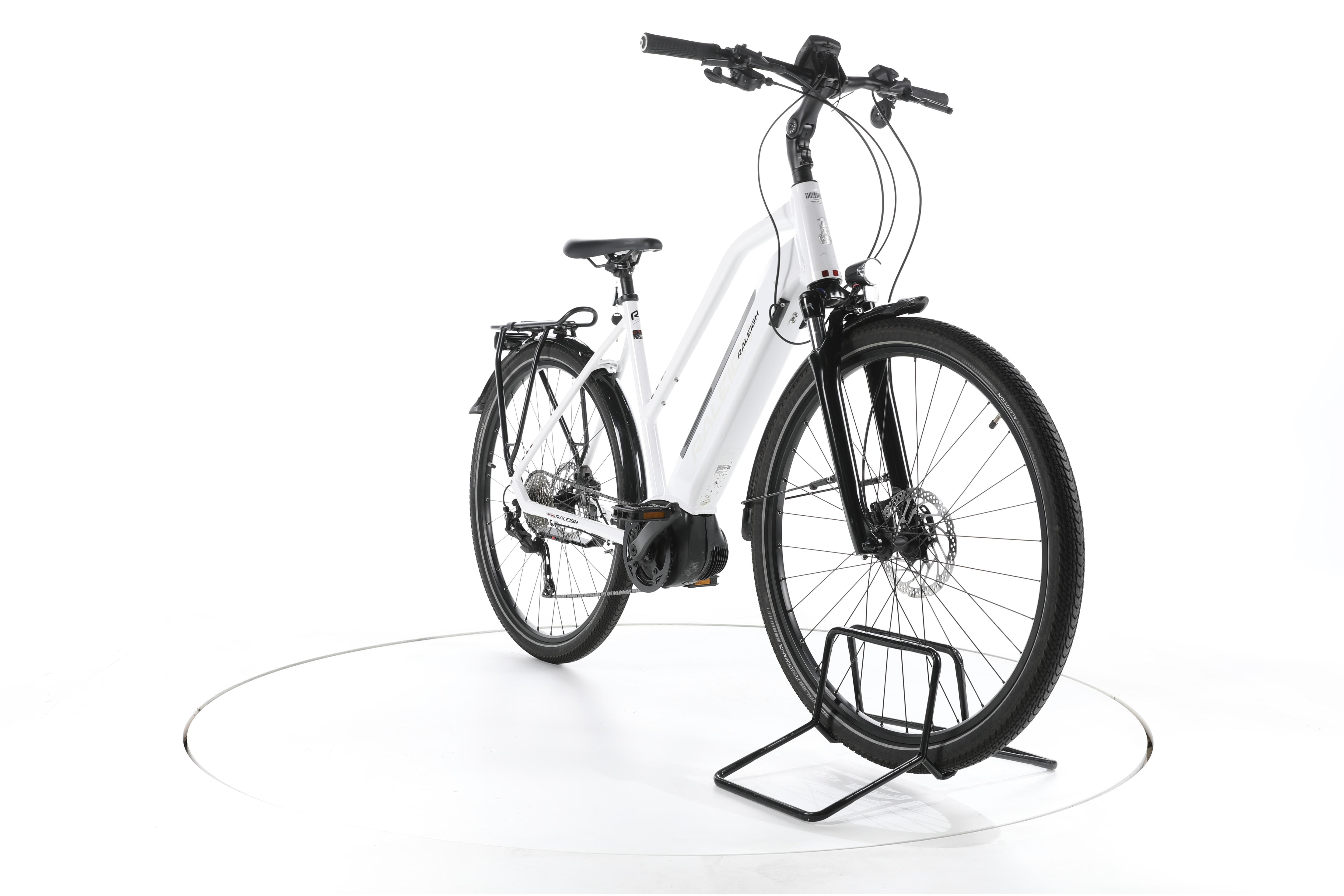 Raleigh Kent 9 Trekking E-Bike - Image 3