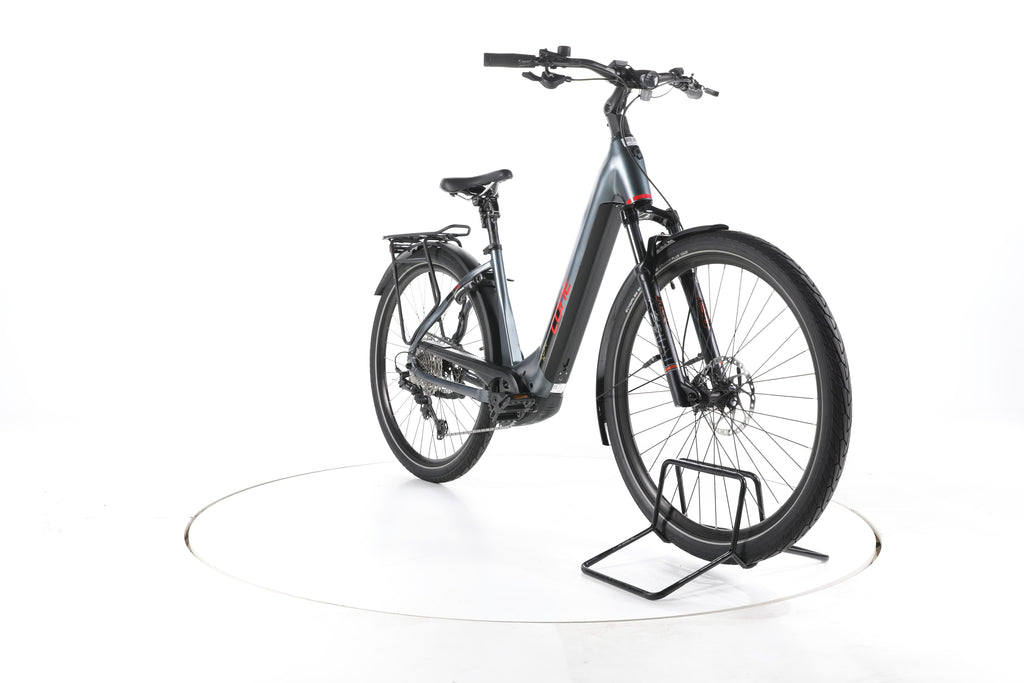 CONE Bikes eStreet IN Jubilee Trekking E-Bike Tiefeinsteiger - Image 3