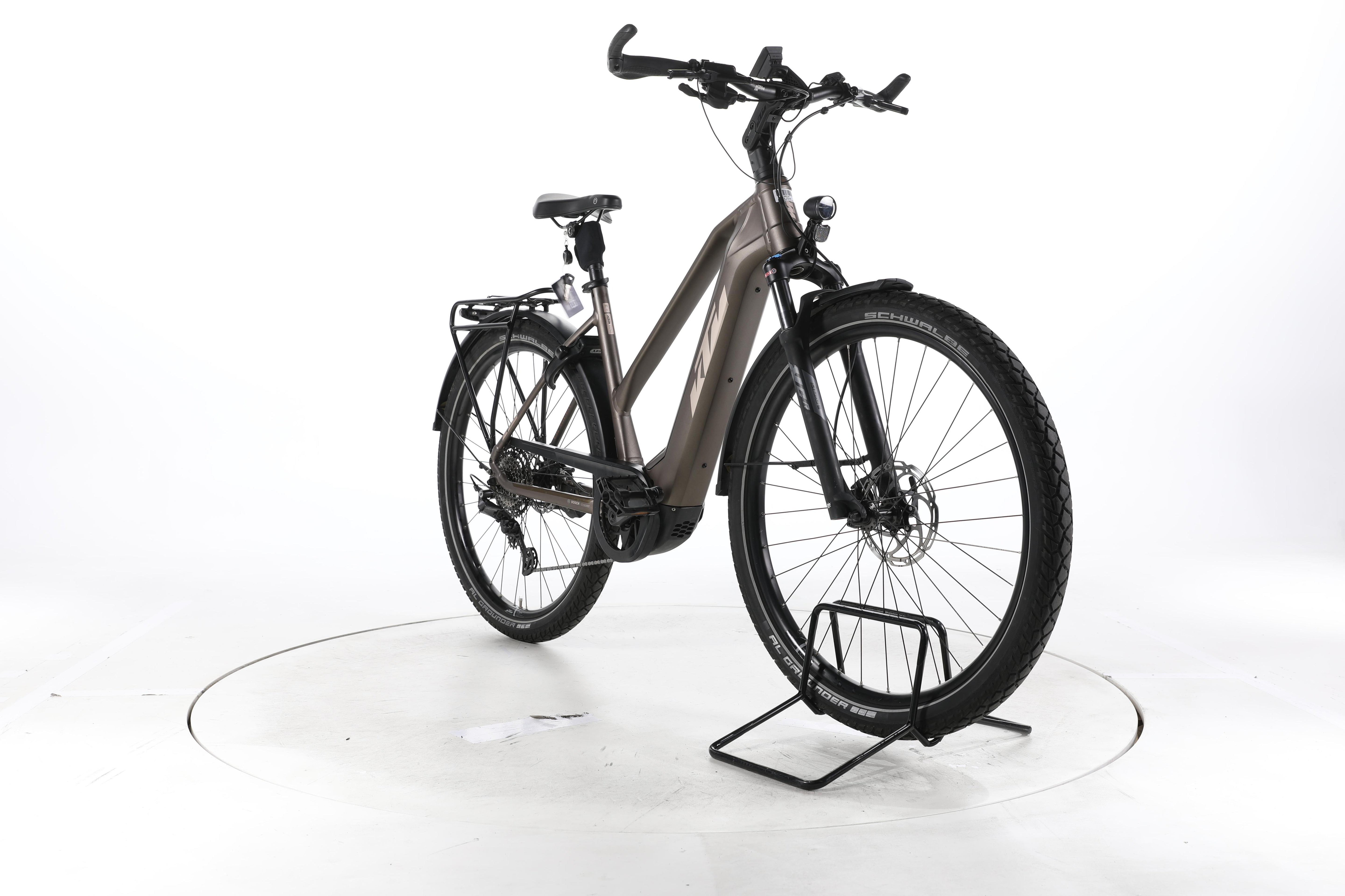 KTM Macina Gran 710 Trekking E-Bike - Image 3
