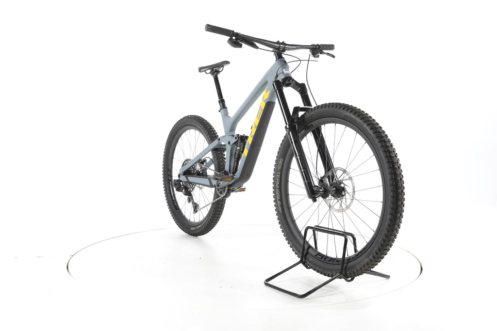 Trek Slash 9.8 XT Gen 5 - Image 3