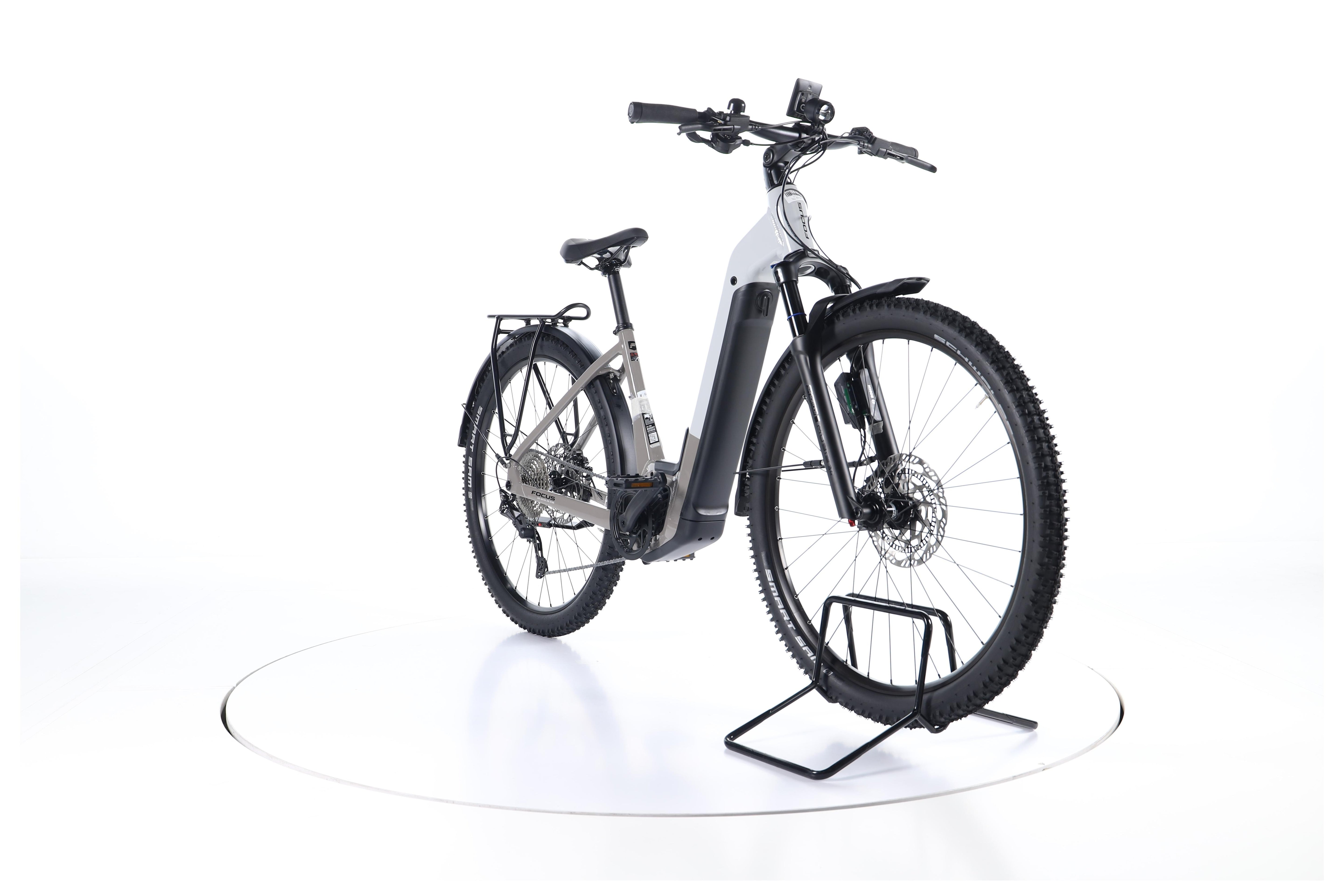 Focus Planet² 6.8 Trekking E-Bike Tiefeinsteiger - Image 3