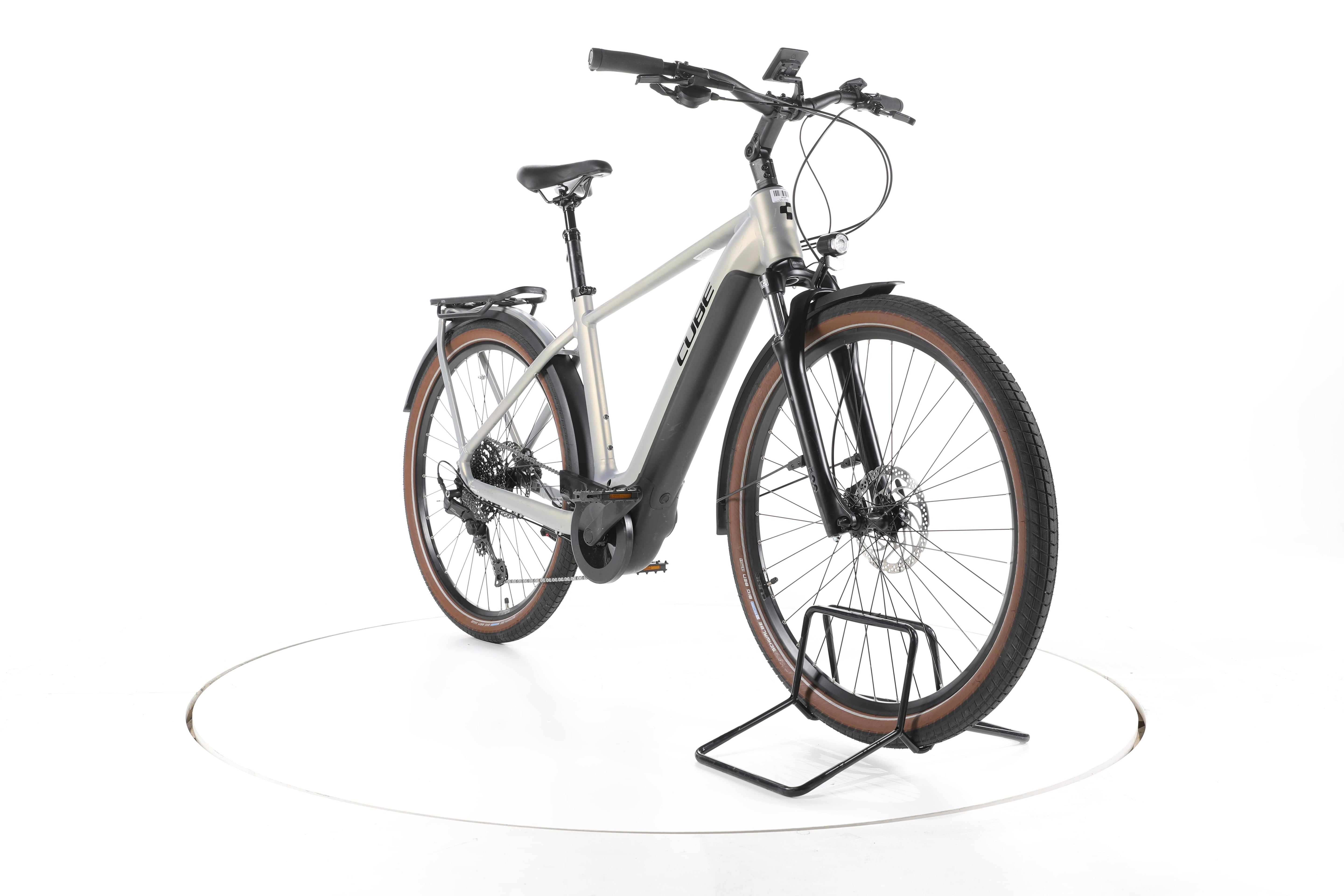 Cube Touring Hybrid Pro 625 Trekking E-Bike 2024 - Image 3