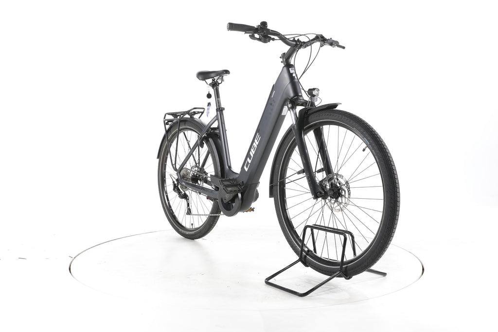 Cube Touring Hybrid ONE Trekking E-Bike Tiefeinsteiger - Image 3