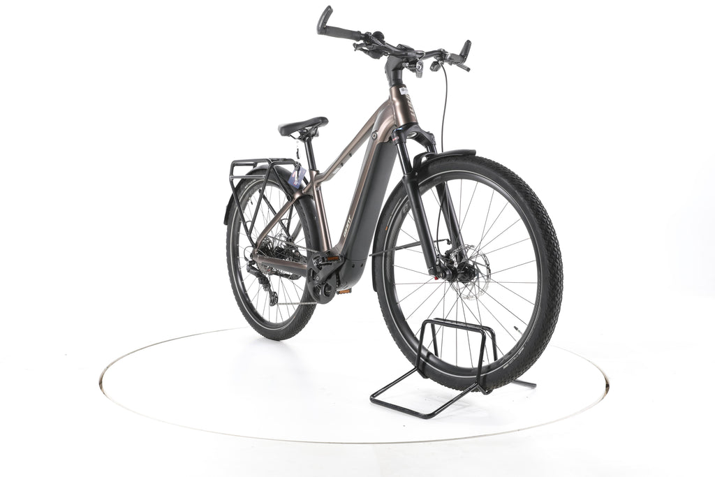 Giant Explore E+ Pro 1 Trekking E-Bike - Image 3