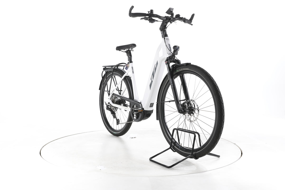 KTM Macina Style 720 Trekking E-Bike Tiefeinsteiger - Image 3