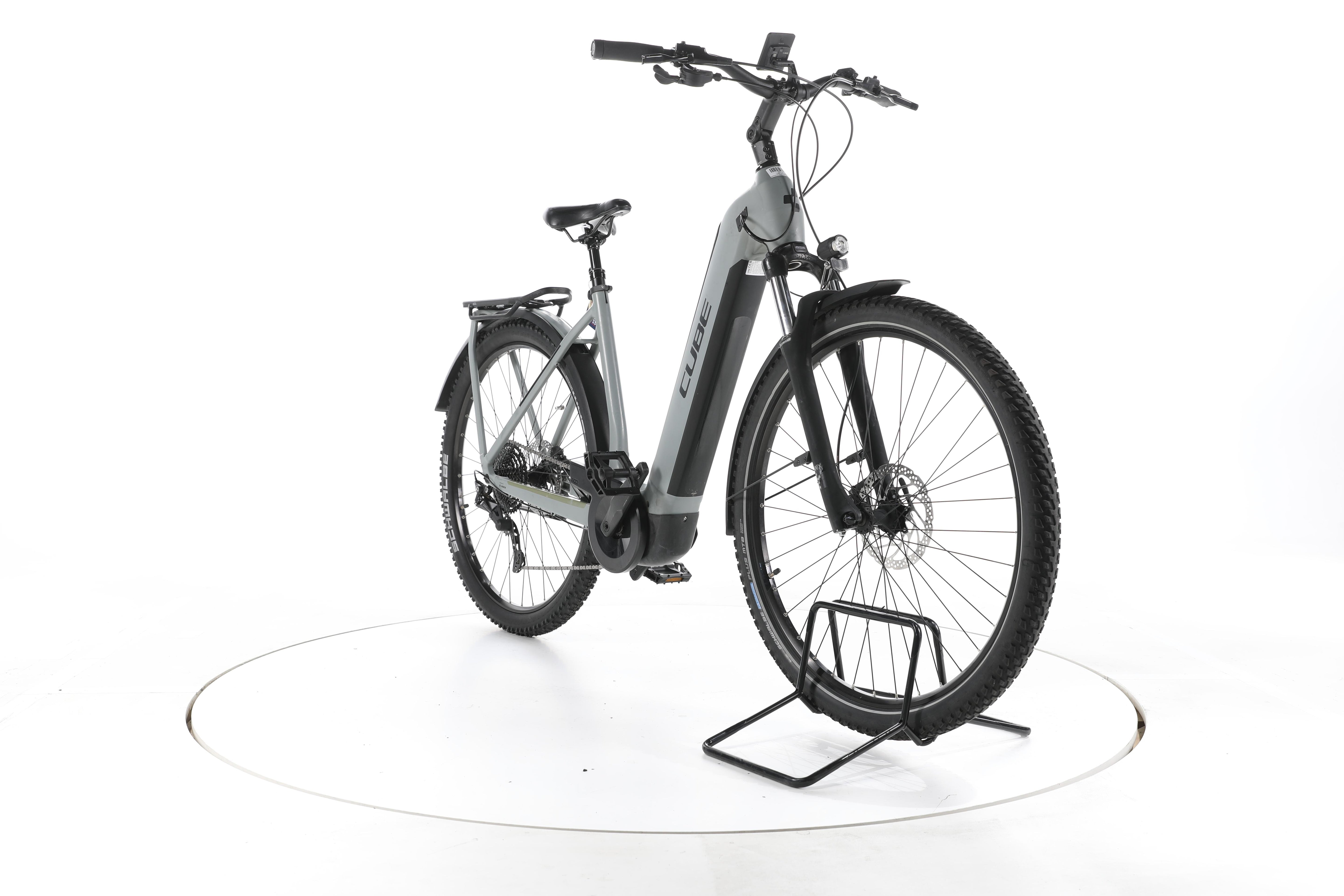 Cube Kathmandu Hybrid ONE Trekking E-Bike Tiefeinsteiger - Image 3