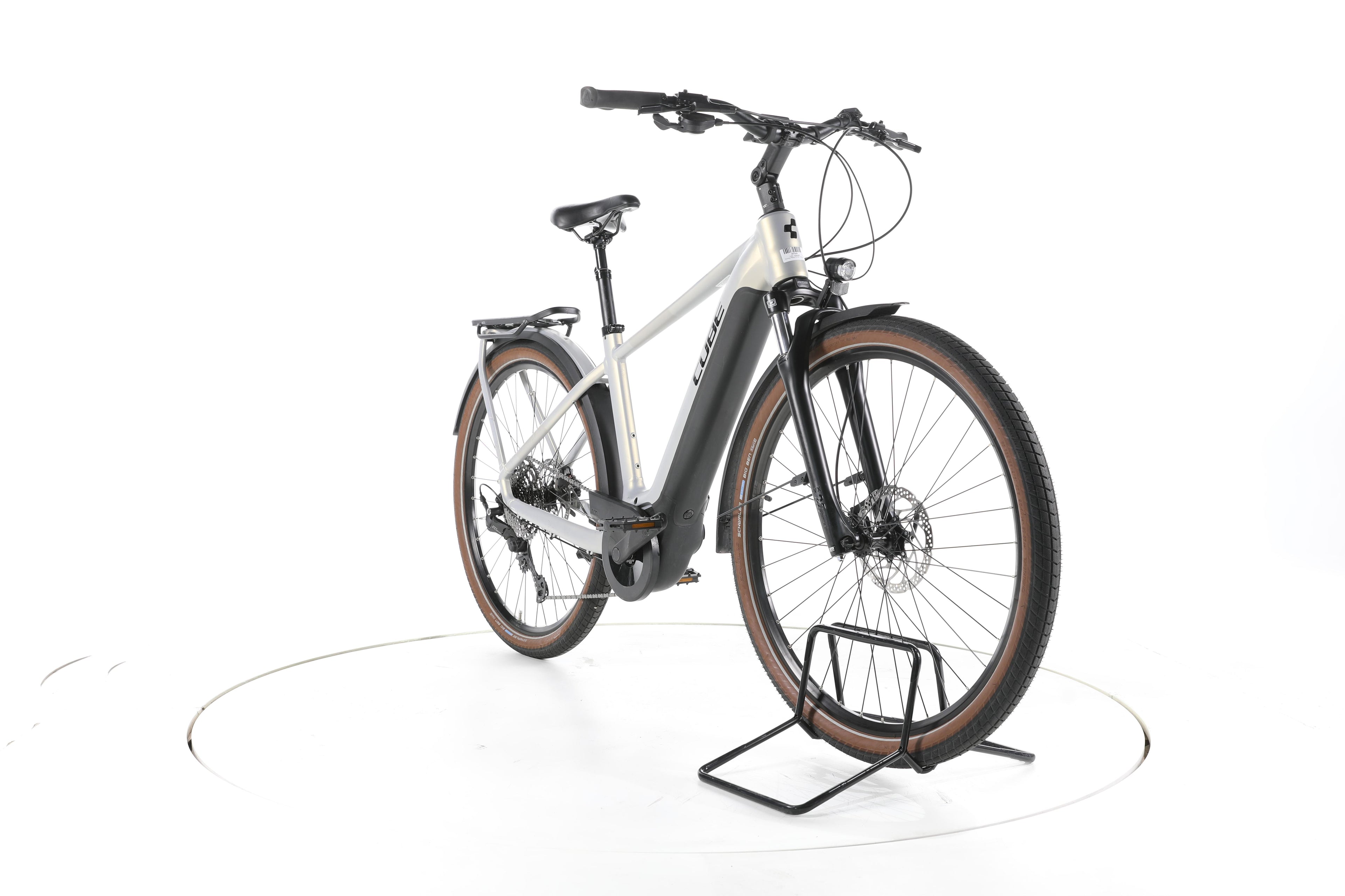 Cube Touring Hybrid Pro Trekking E-Bike 2024 - Image 3