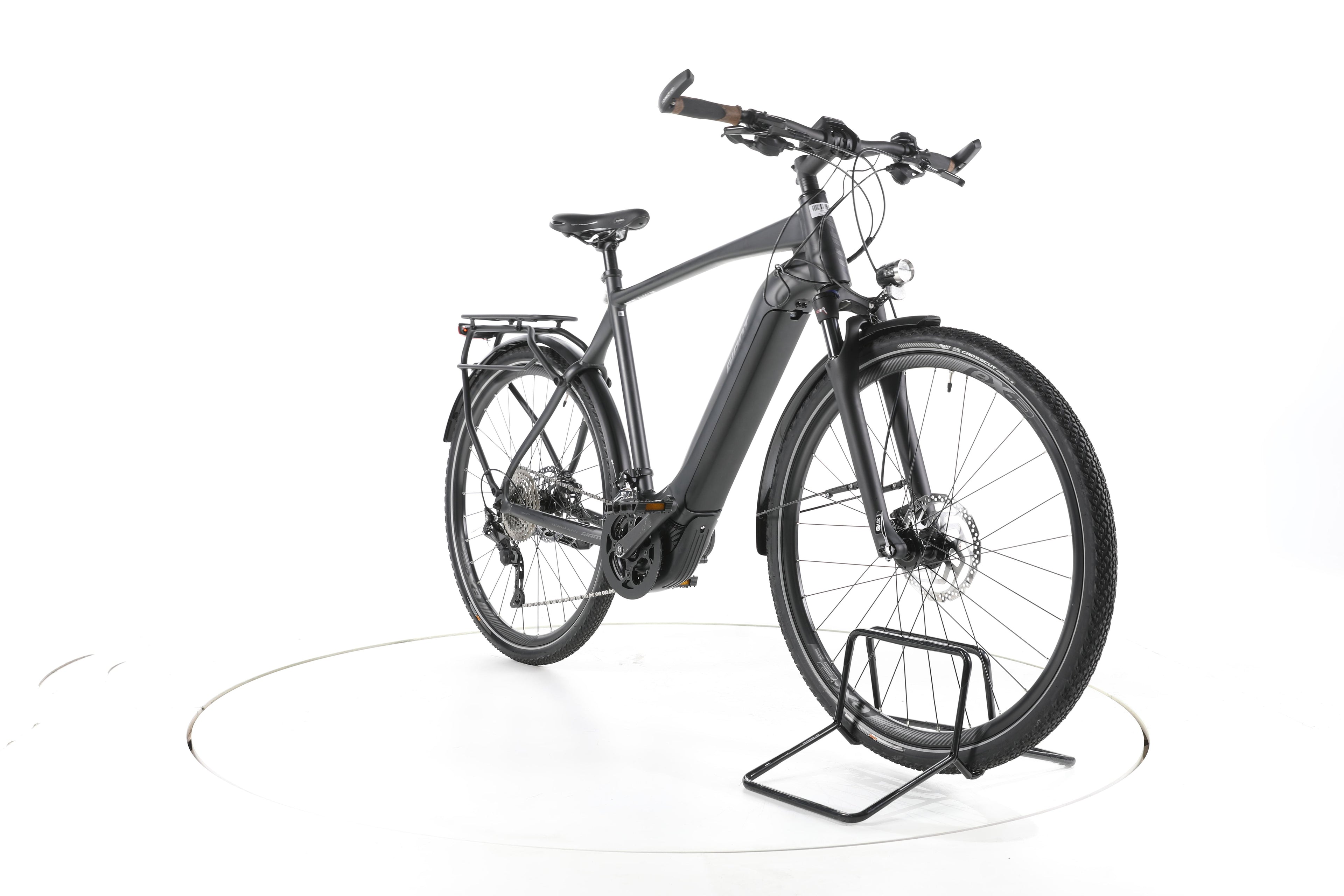 Giant Explore E+ 1 Trekking E-Bike - Image 3