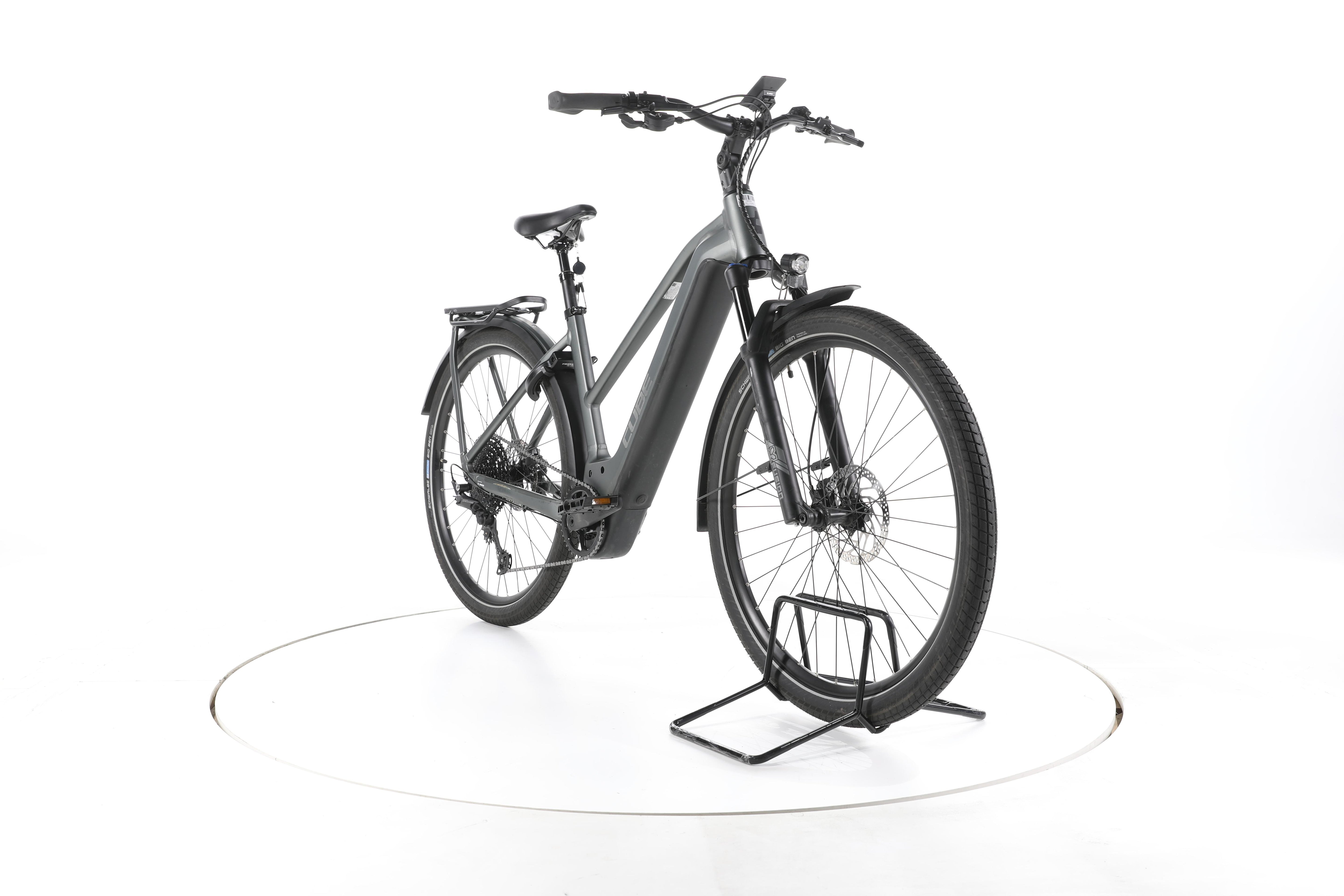 Cube Kathmandu Hybrid Pro Trekking E-Bike - Image 3