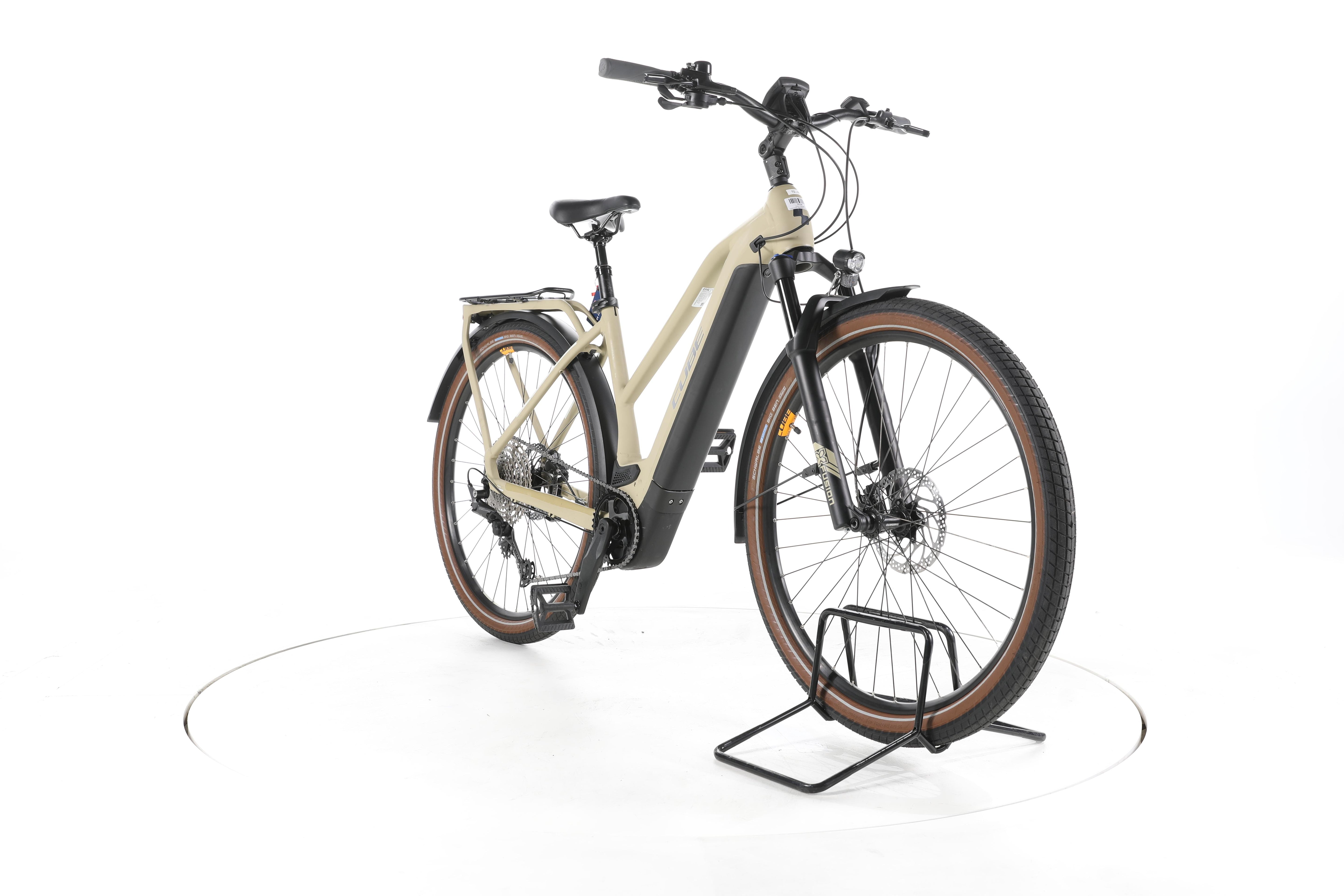 Cube Kathmandu Hybrid Pro Trekking E-Bike - Image 3