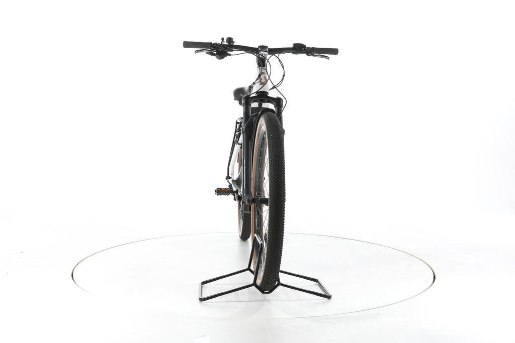 Scott Axis eRide 10 Trekking E-Bike - Image 4