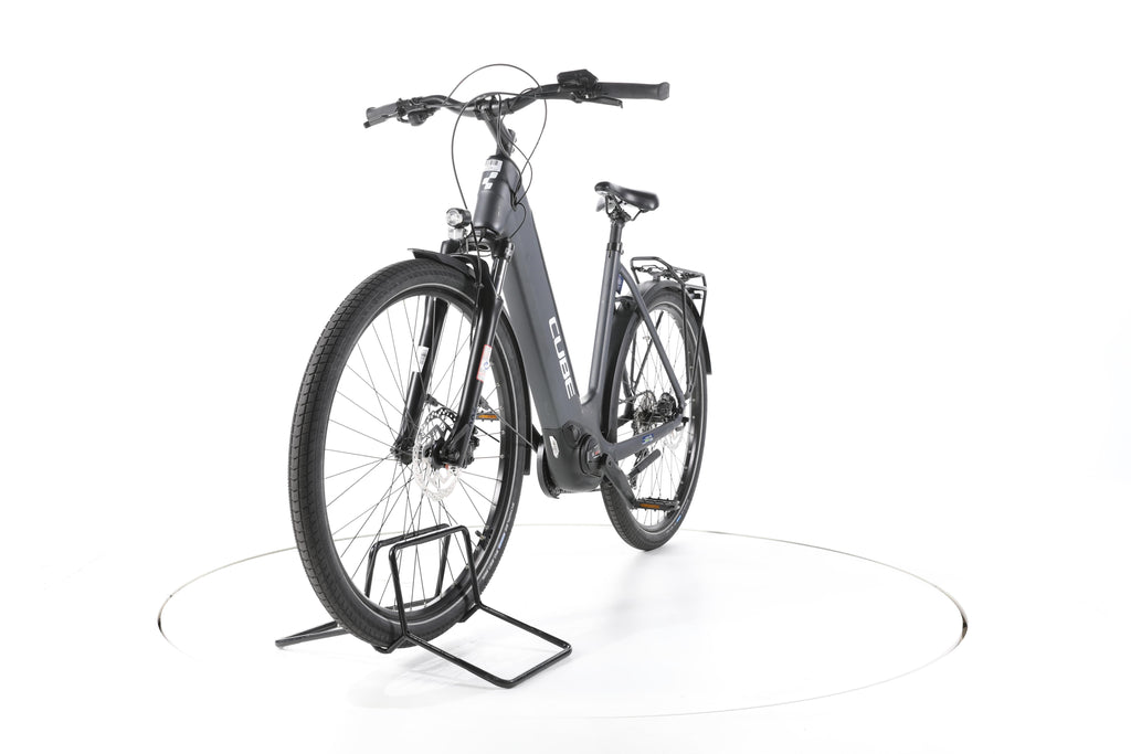 Cube Touring Hybrid ONE Trekking E-Bike Tiefeinsteiger 2023 - Image 5