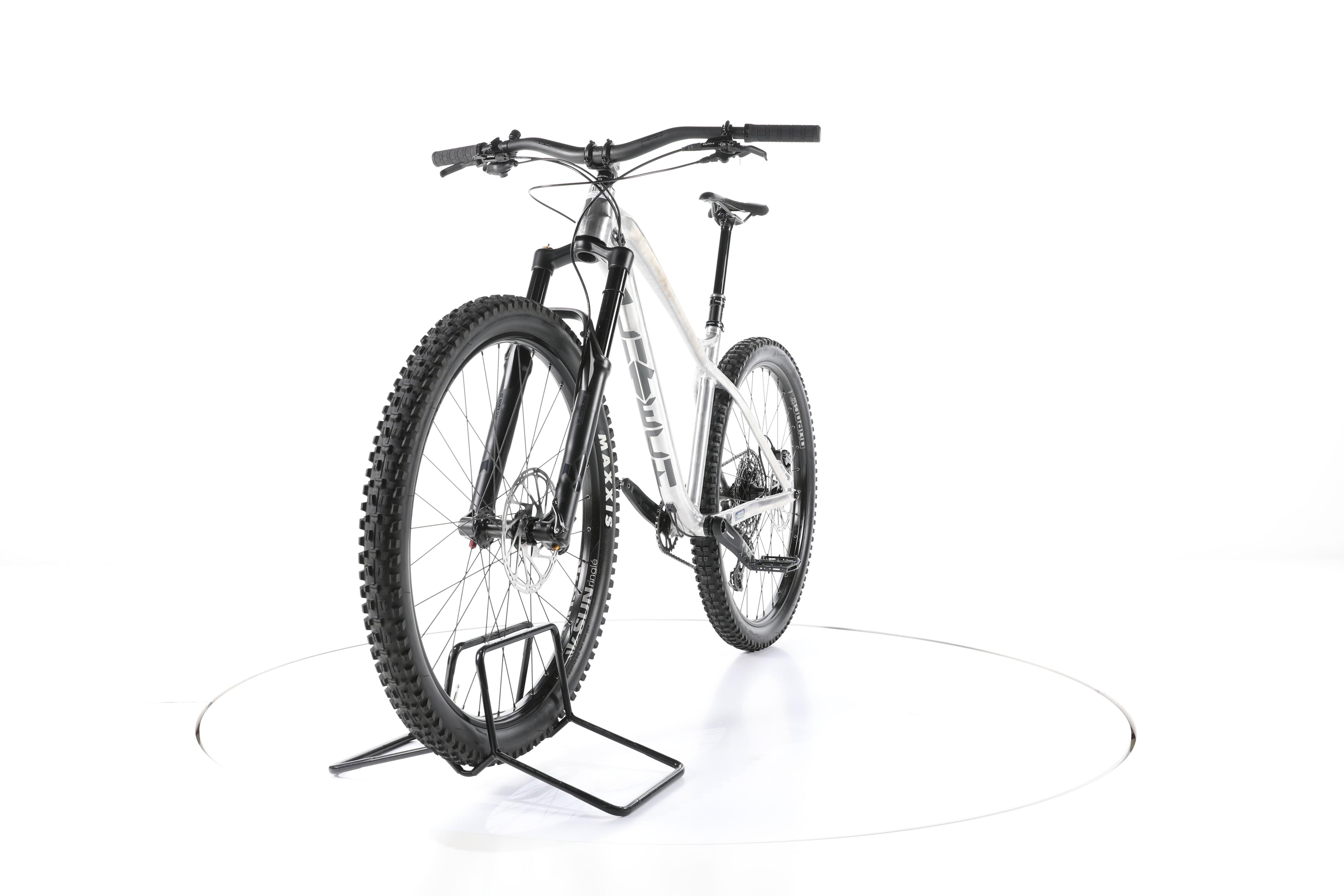 Alutech Cycles CheapTrick 29 Custom - Image 5