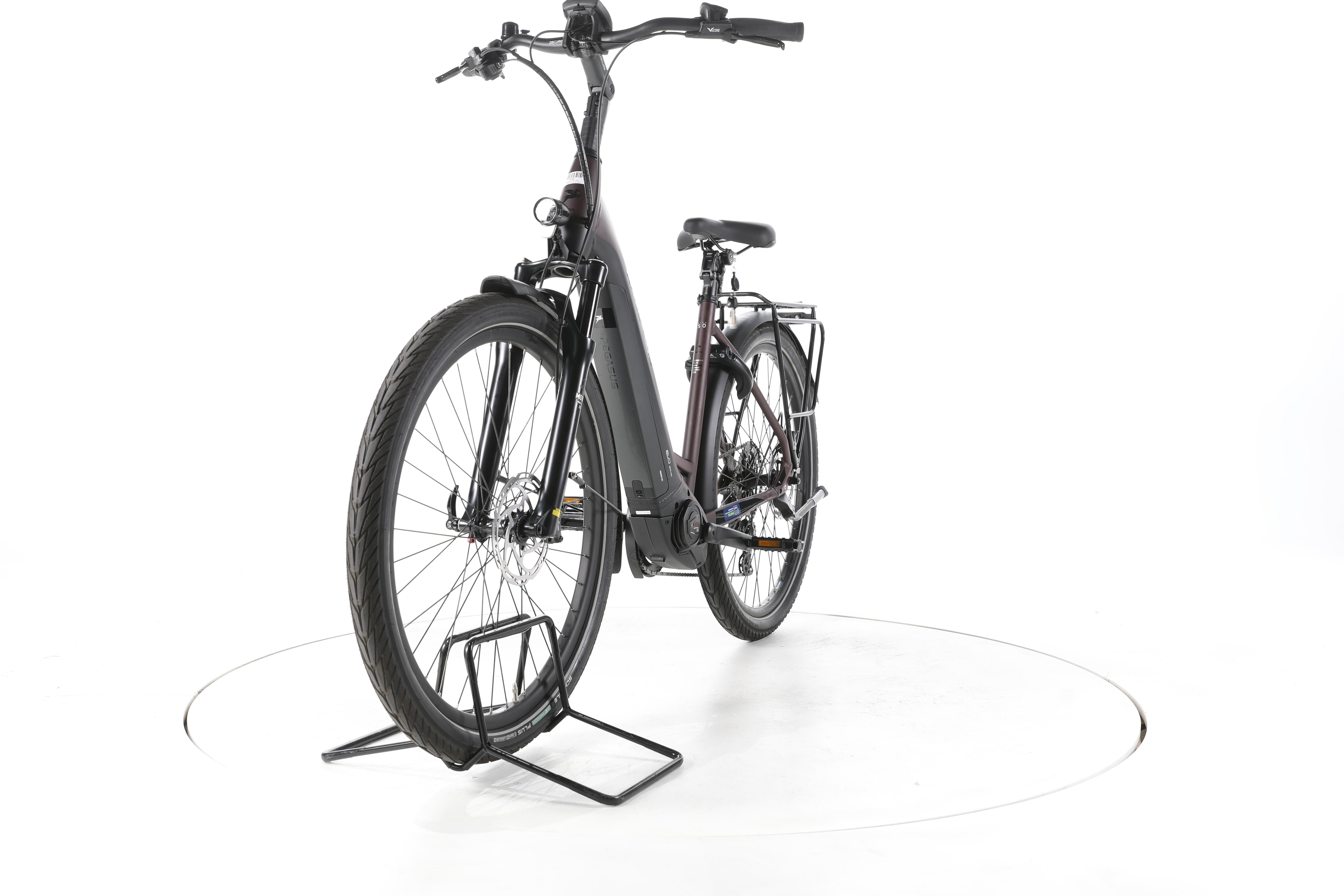 Pegasus Strong EVO 10 Lite Trekking E-Bike Tiefeinsteiger - Image 5