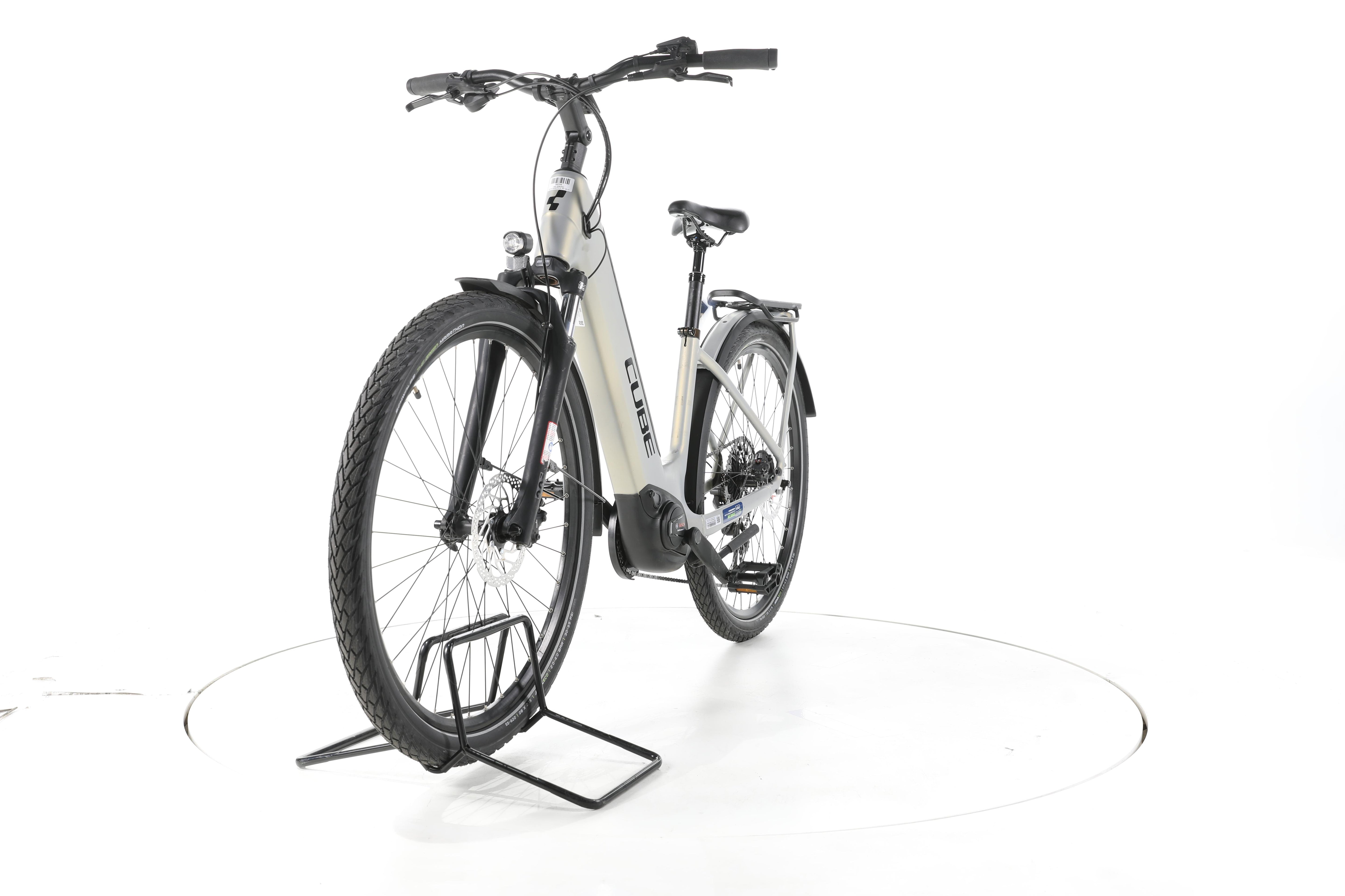 Cube Touring Hybrid Pro Trekking E-Bike Tiefeinsteiger 2024 - Image 5