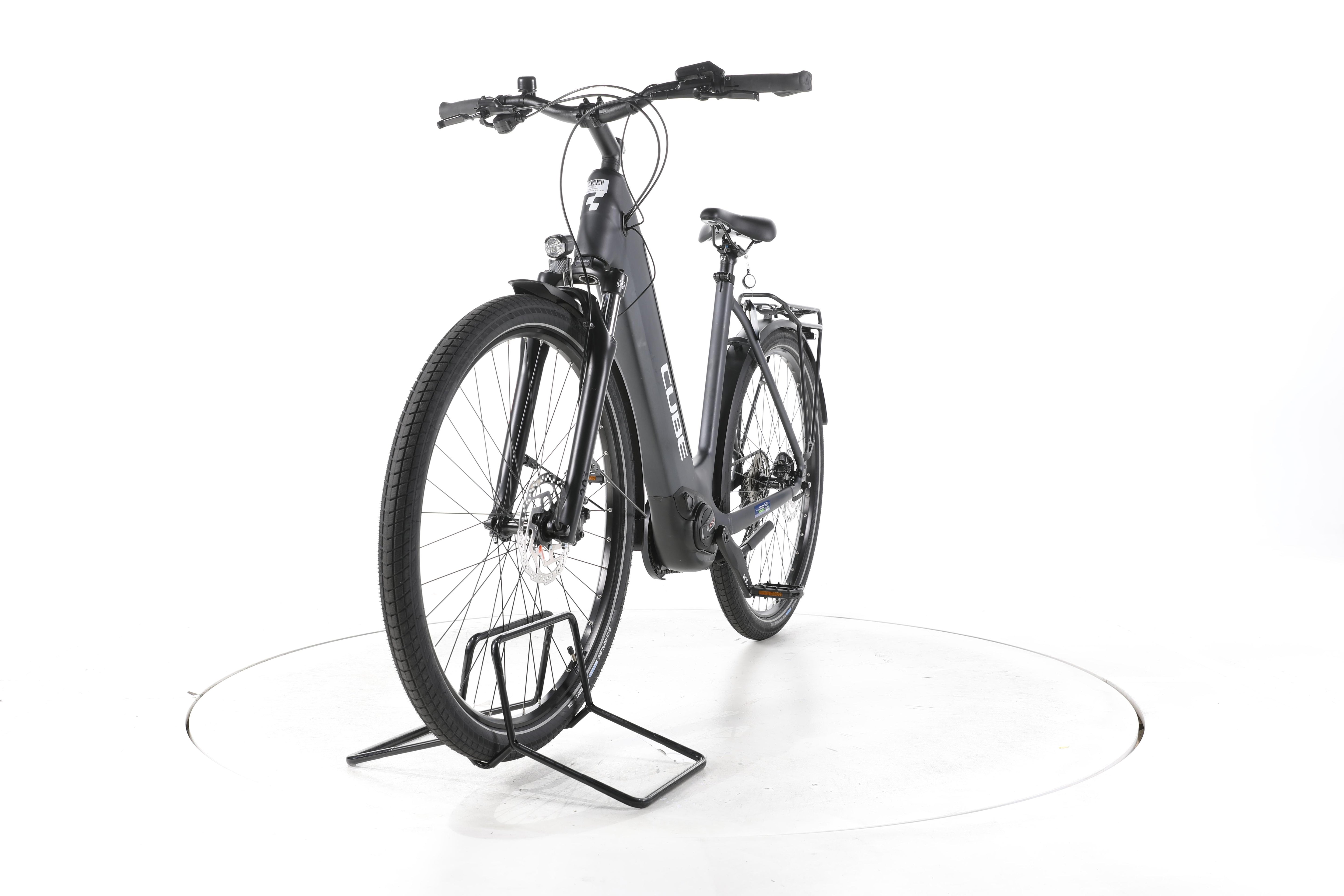 Cube Touring Hybrid ONE Trekking E-Bike Tiefeinsteiger - Image 5