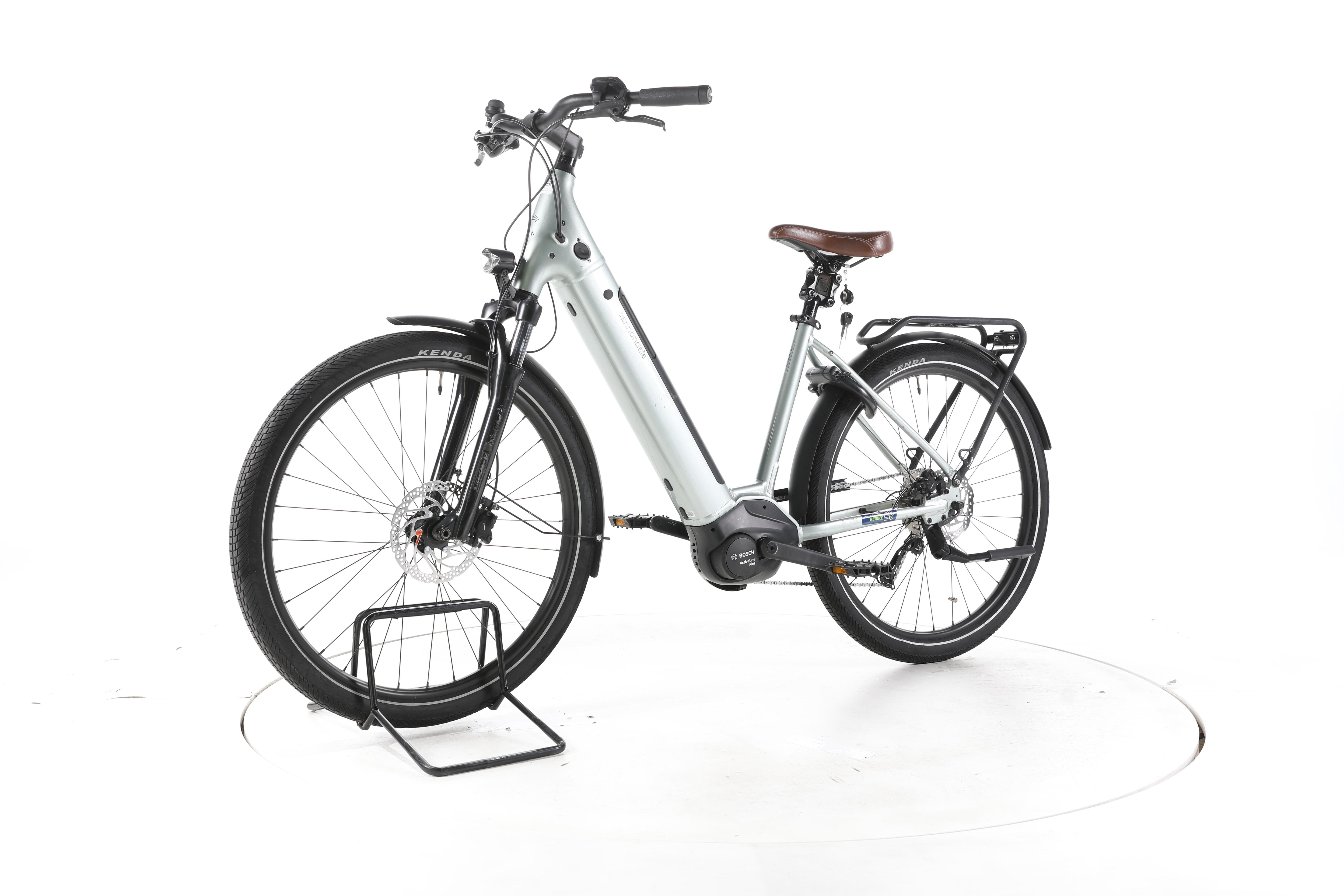 Cannondale 650 U Adventure Neo 2 EQ Trekking E-Bike Tiefeinsteiger - Image 6