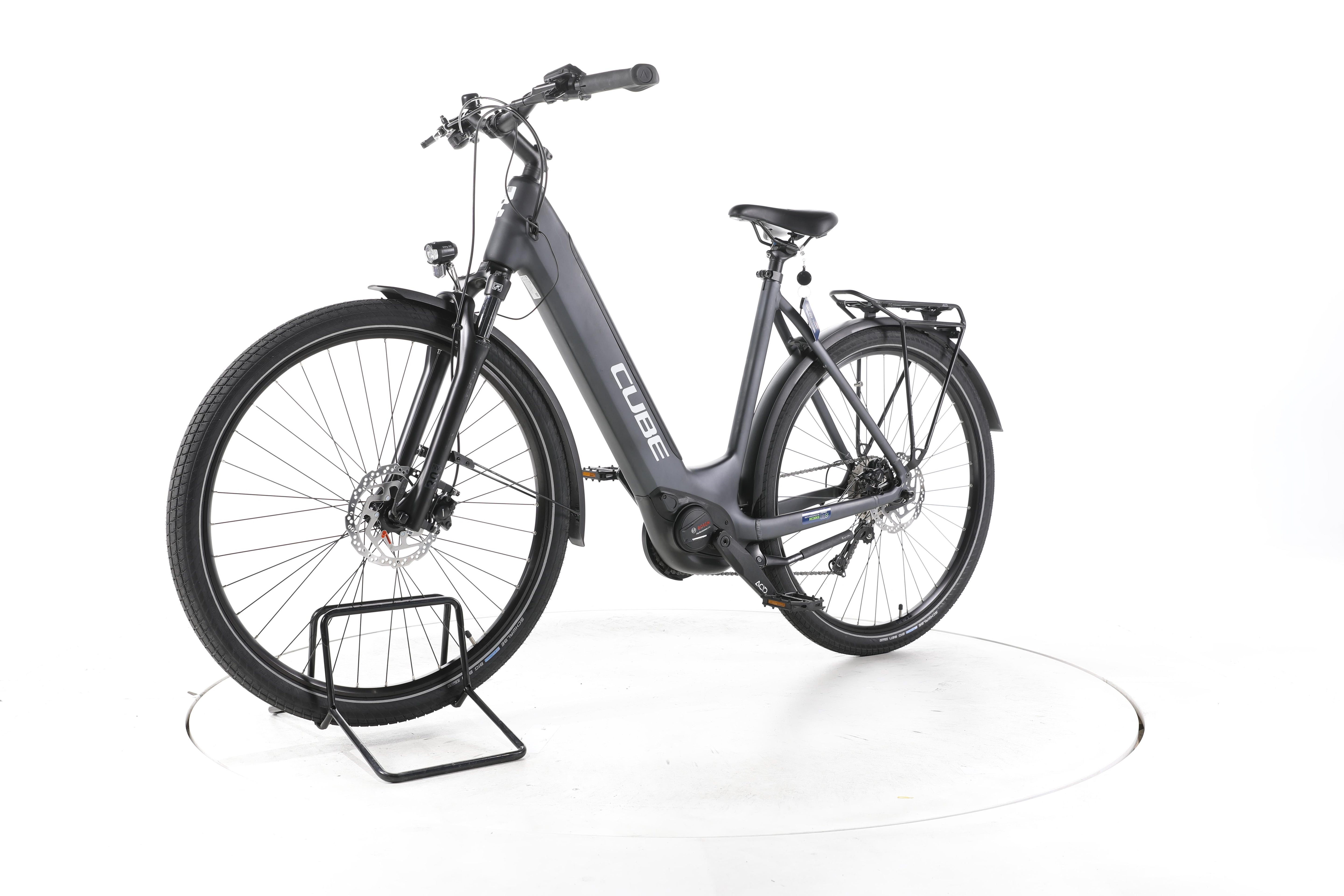 Cube Touring Hybrid ONE Trekking E-Bike Tiefeinsteiger - Image 6