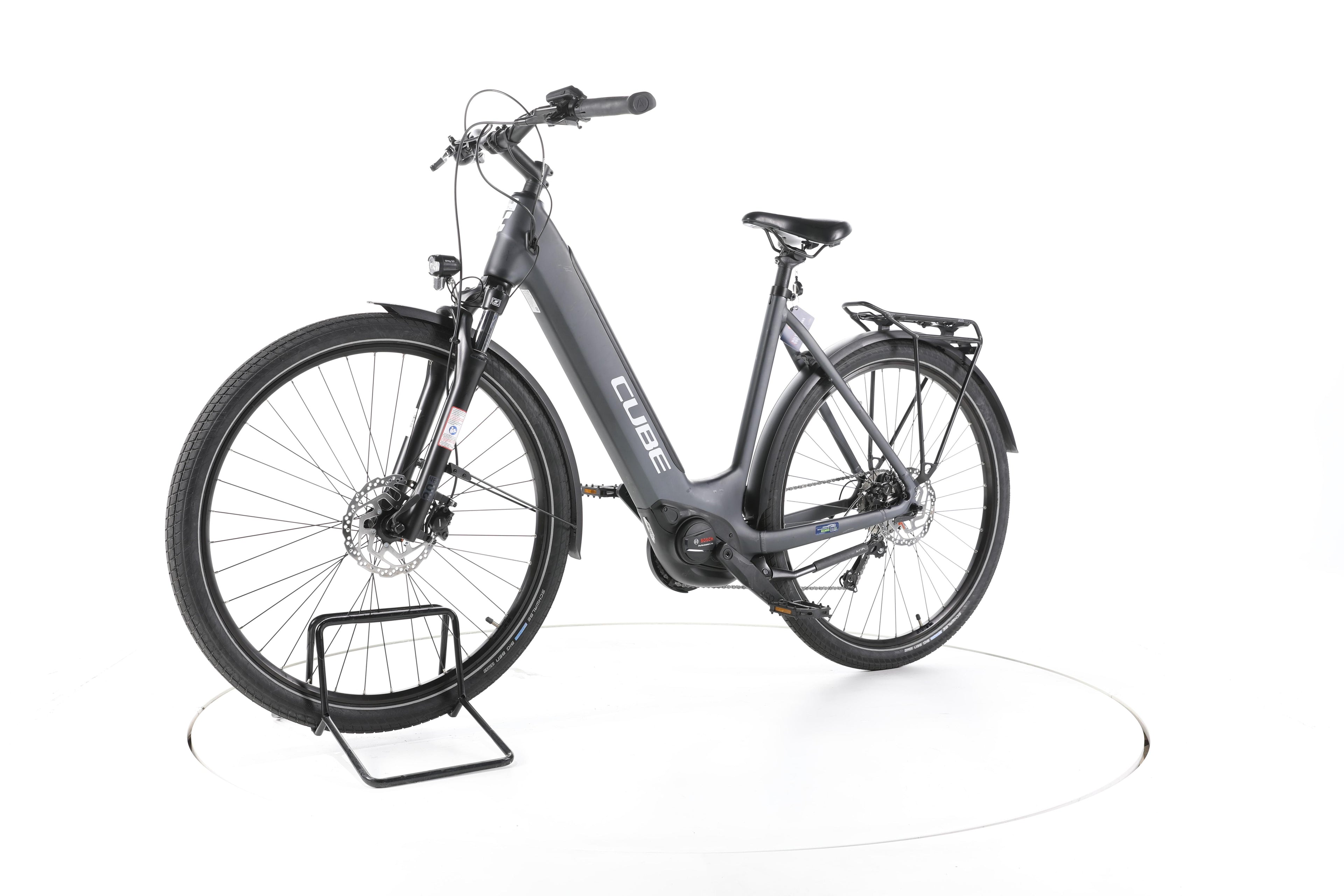 Cube Touring Hybrid ONE Trekking E-Bike Tiefeinsteiger 2023 - Image 6