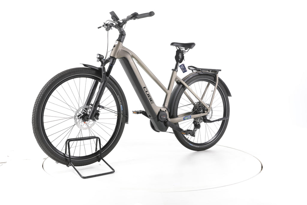 Cube Kathmandu Hybrid Pro Trekking E-Bike 2024 - Image 6