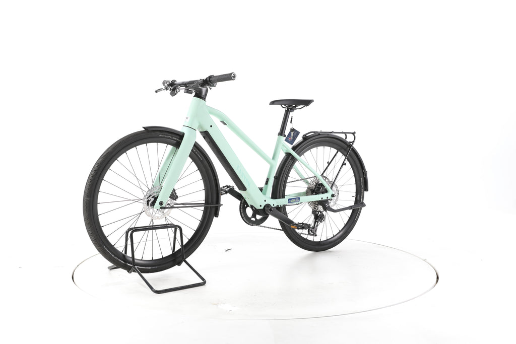 Canyon Commuter:ON 7 Trekking E-Bike - Image 6