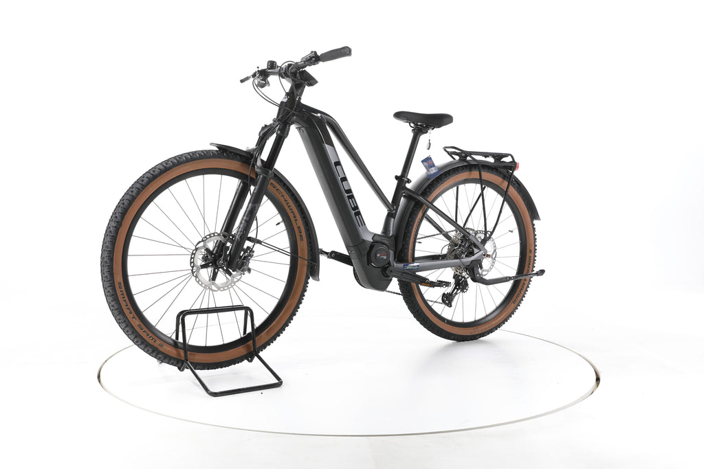 Cube Reaction Hybrid SLT Trekking E-Bike - Image 6