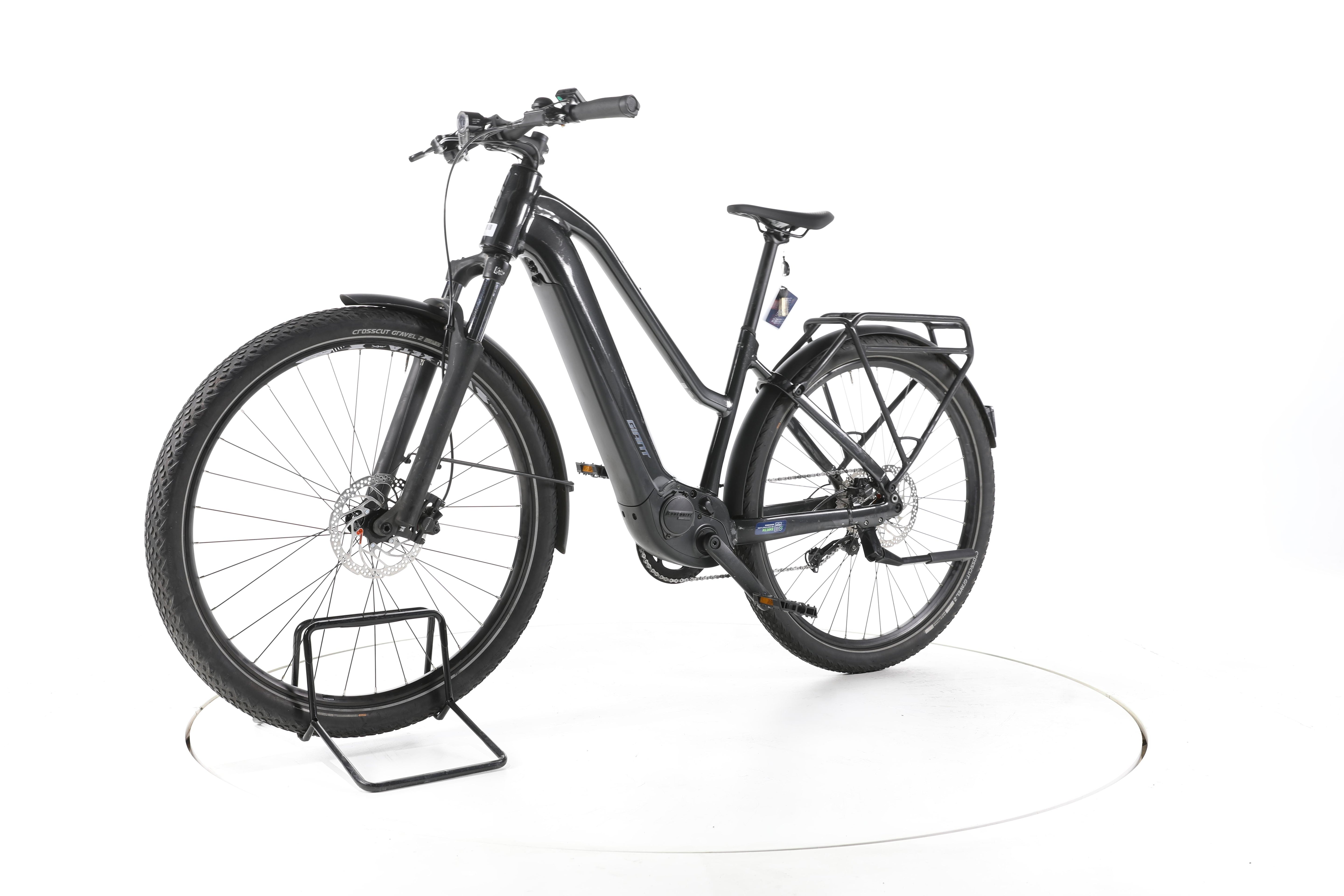 Giant Explore E+ 2 Trekking E-Bike - Image 6