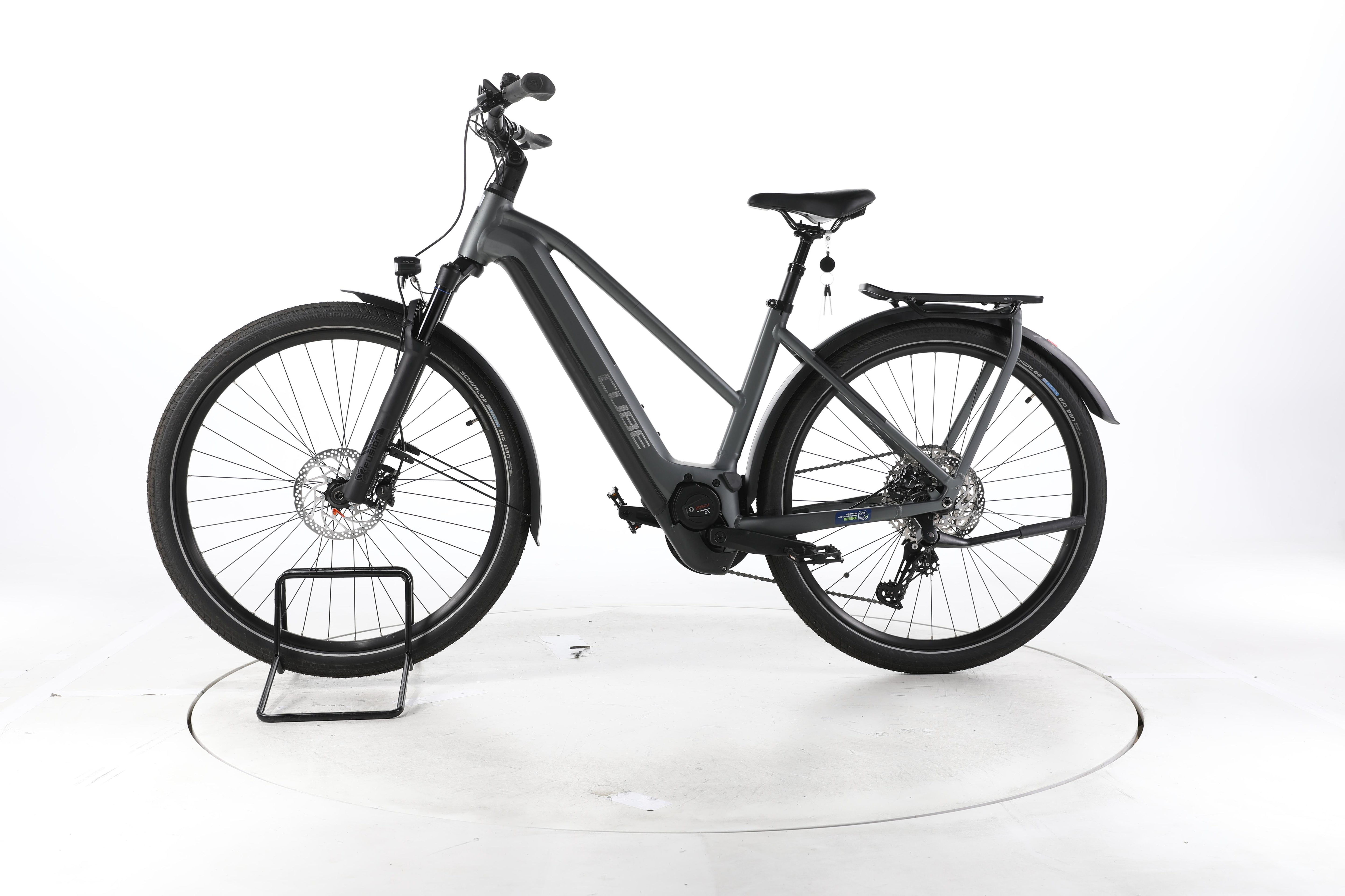 Cube Kathmandu Hybrid Pro Trekking E-Bike - Image 7