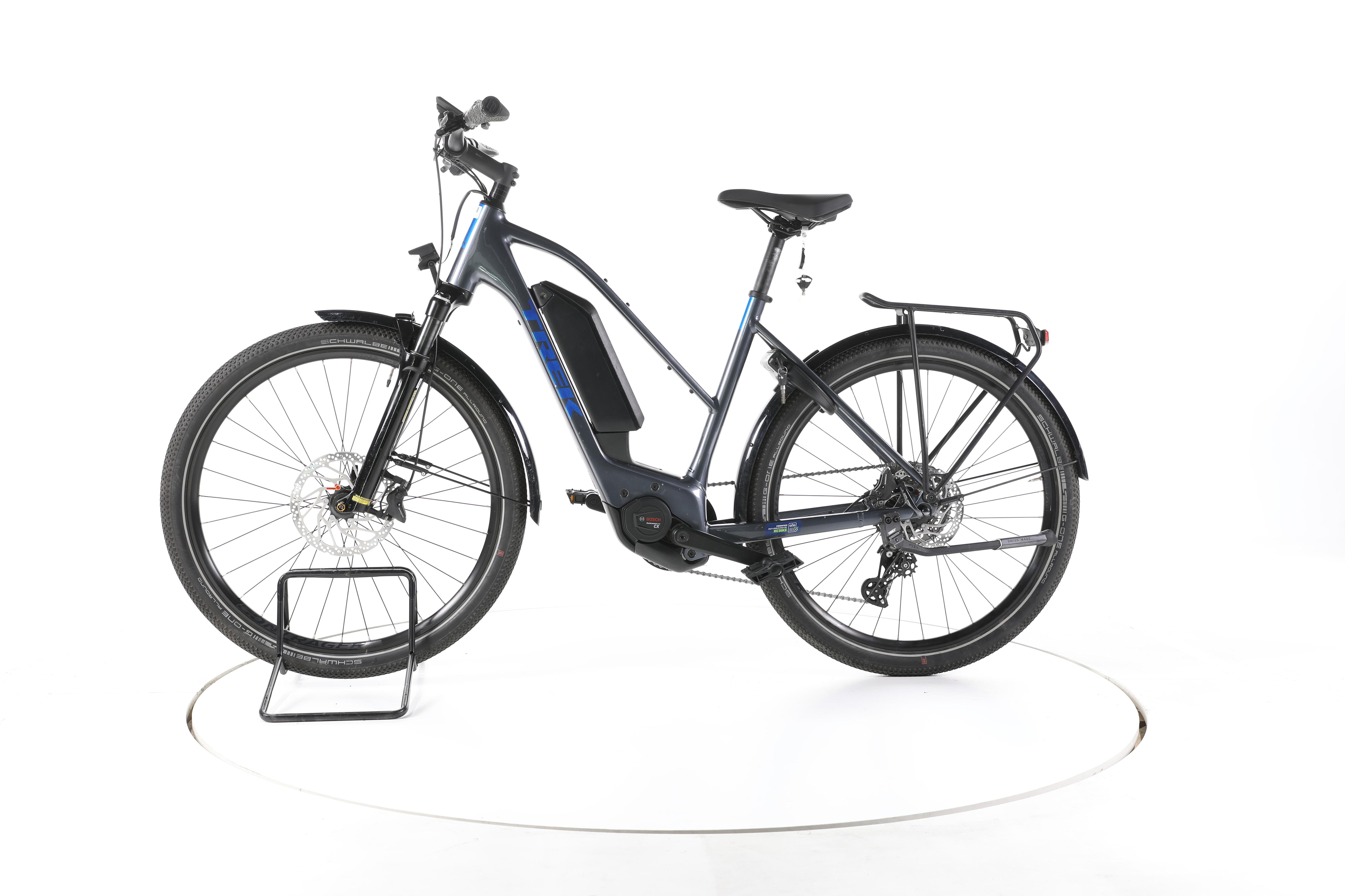 Trek Allant 6+ Trekking E-Bike - Image 7