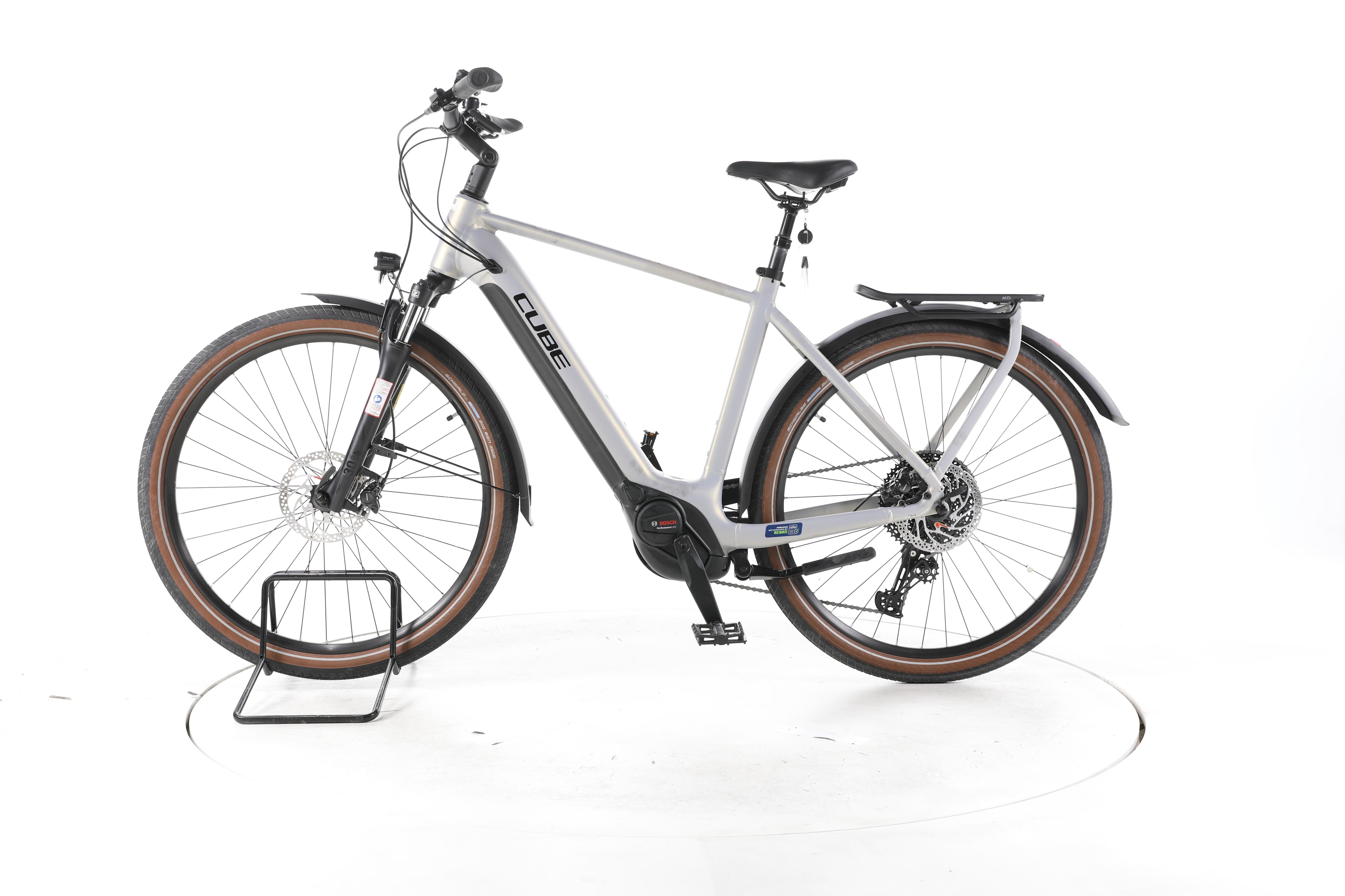 Cube Touring Hybrid Pro Trekking E-Bike - Image 7