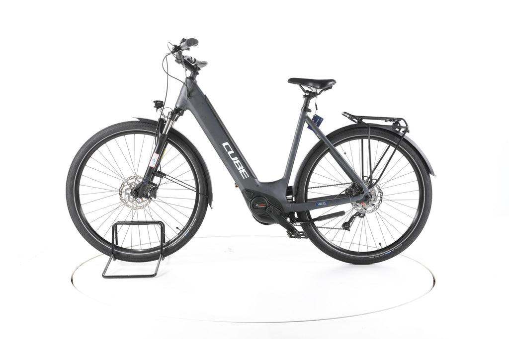 Cube Touring Hybrid ONE Trekking E-Bike Tiefeinsteiger 2023 - Image 7