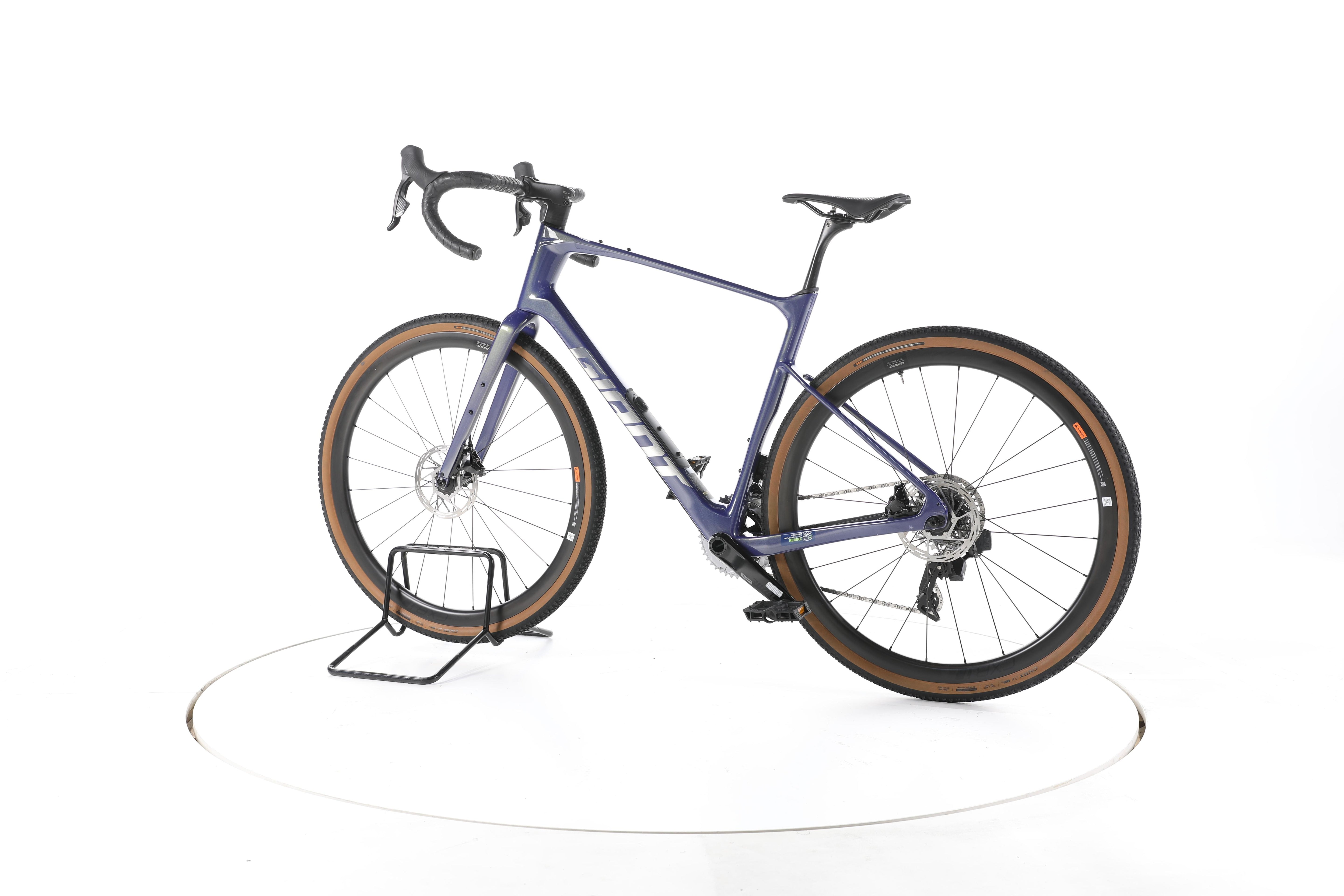Giant Revolt Advanced Pro1 Gravelbike Carbon 2024 - Image 8