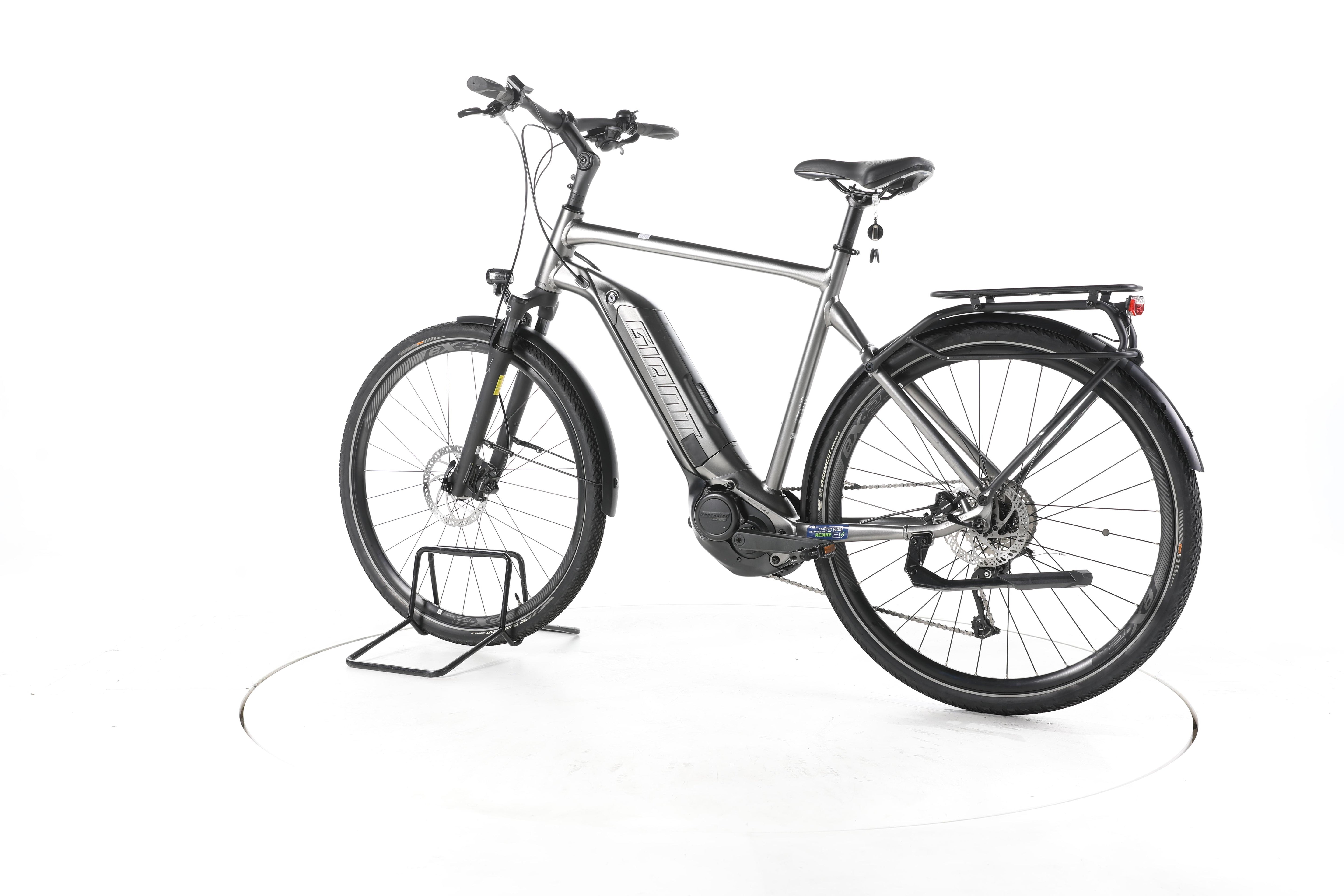 Giant Explore E+ 3 DD Trekking E-Bike - Image 8