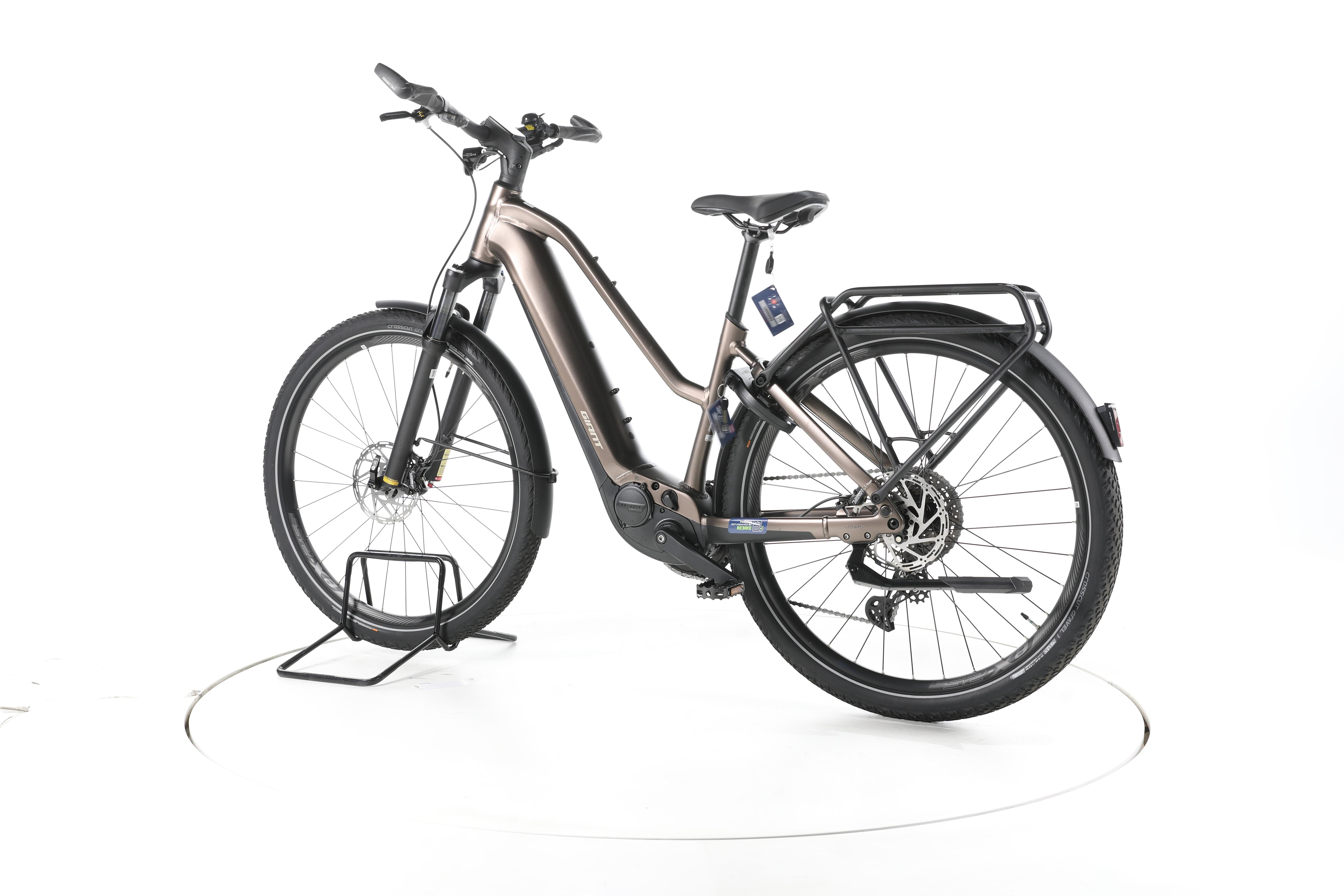 Giant Explore E+1 Pro Trekking E-Bike - Image 8